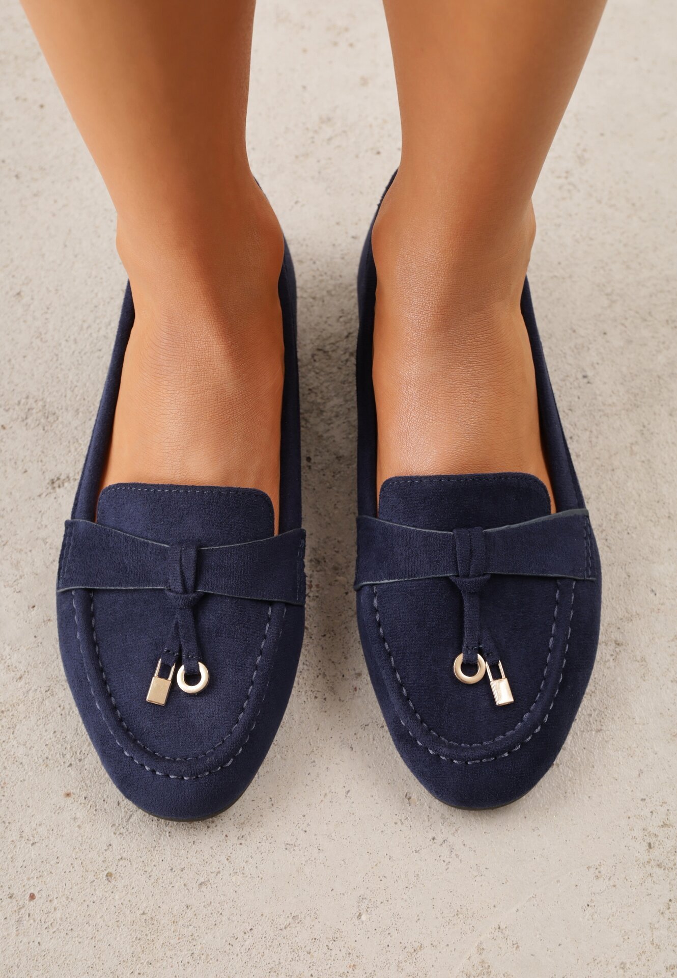  Mocasini cu ornamente metalice Cillora Bleumarin