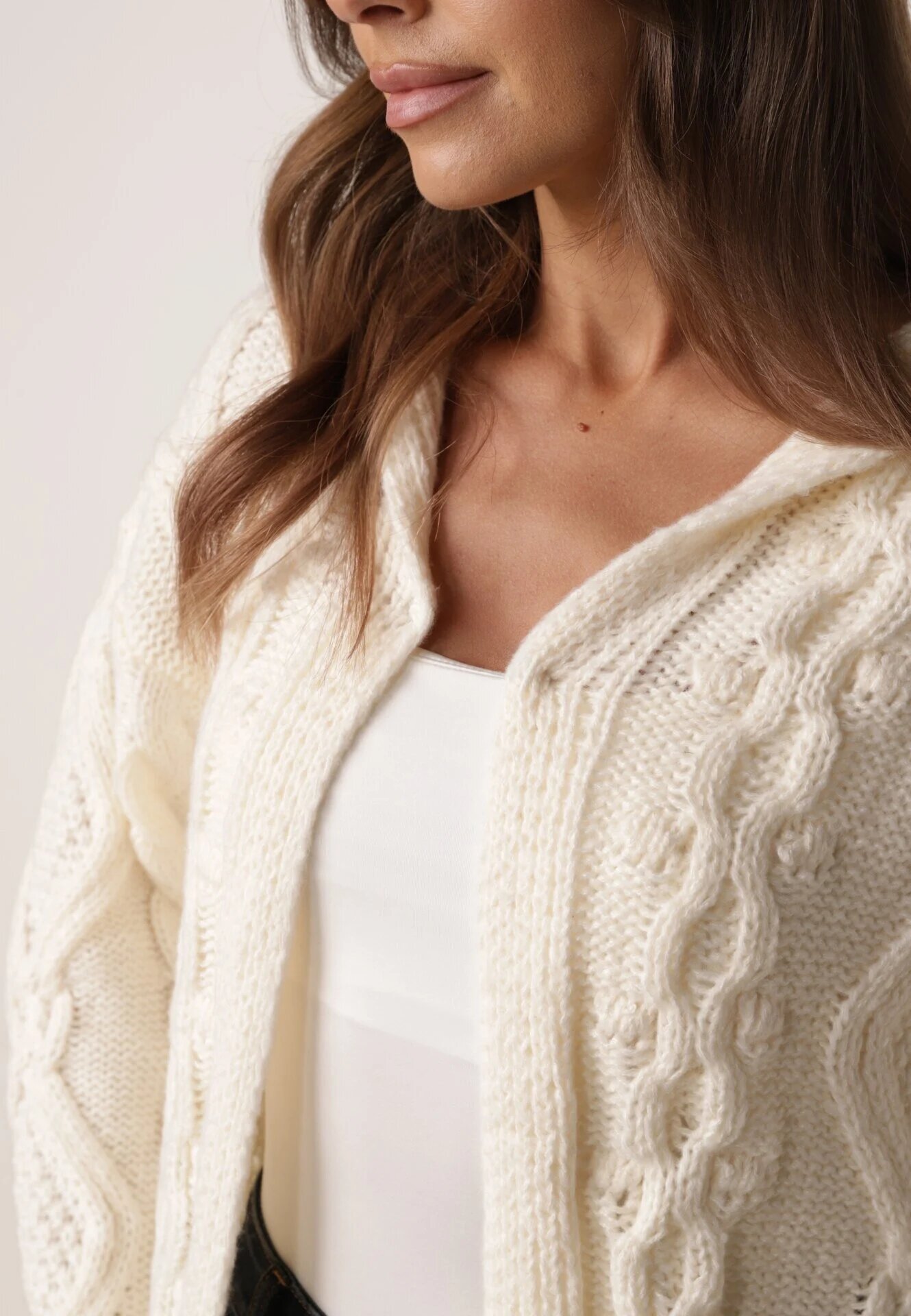 moni&co Cardigan Bej deschis Fără închidere Lung cu Glugă Wanharice