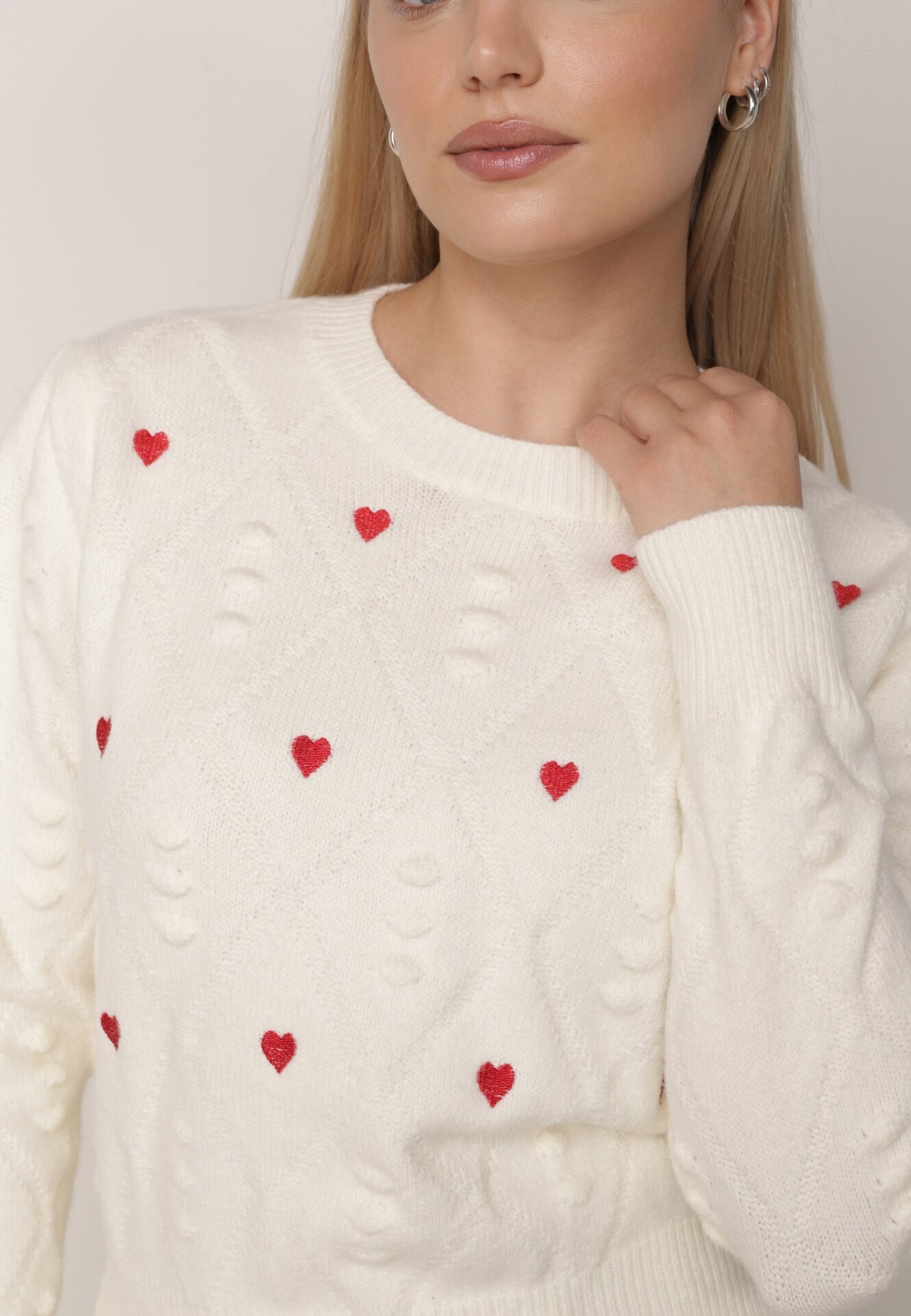 moni&co Pulover Bej cu Fason Clasic și Broderie Decorativă Aggela