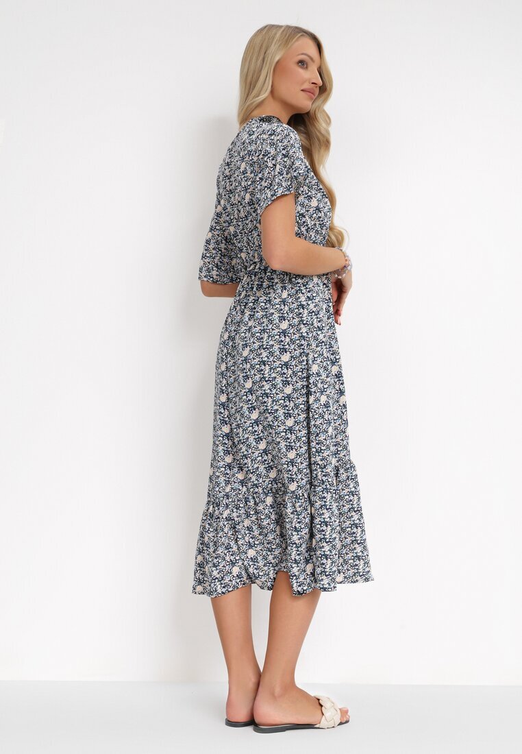 moni&co Rochie bleumarin cu elastic în talie și decolteu petrecut cu volane Kyphine