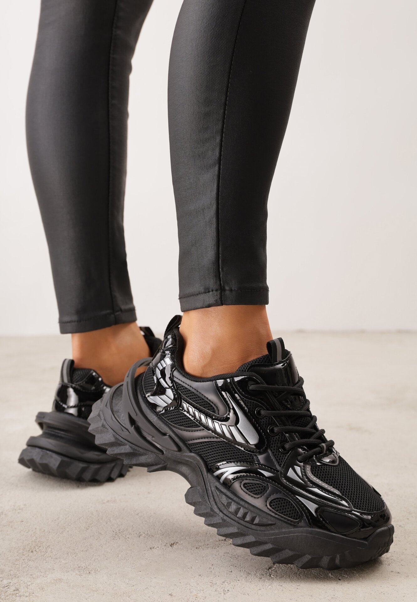 msmg Sneakers Geometric pe talpă groasă embosată Alinia Negri