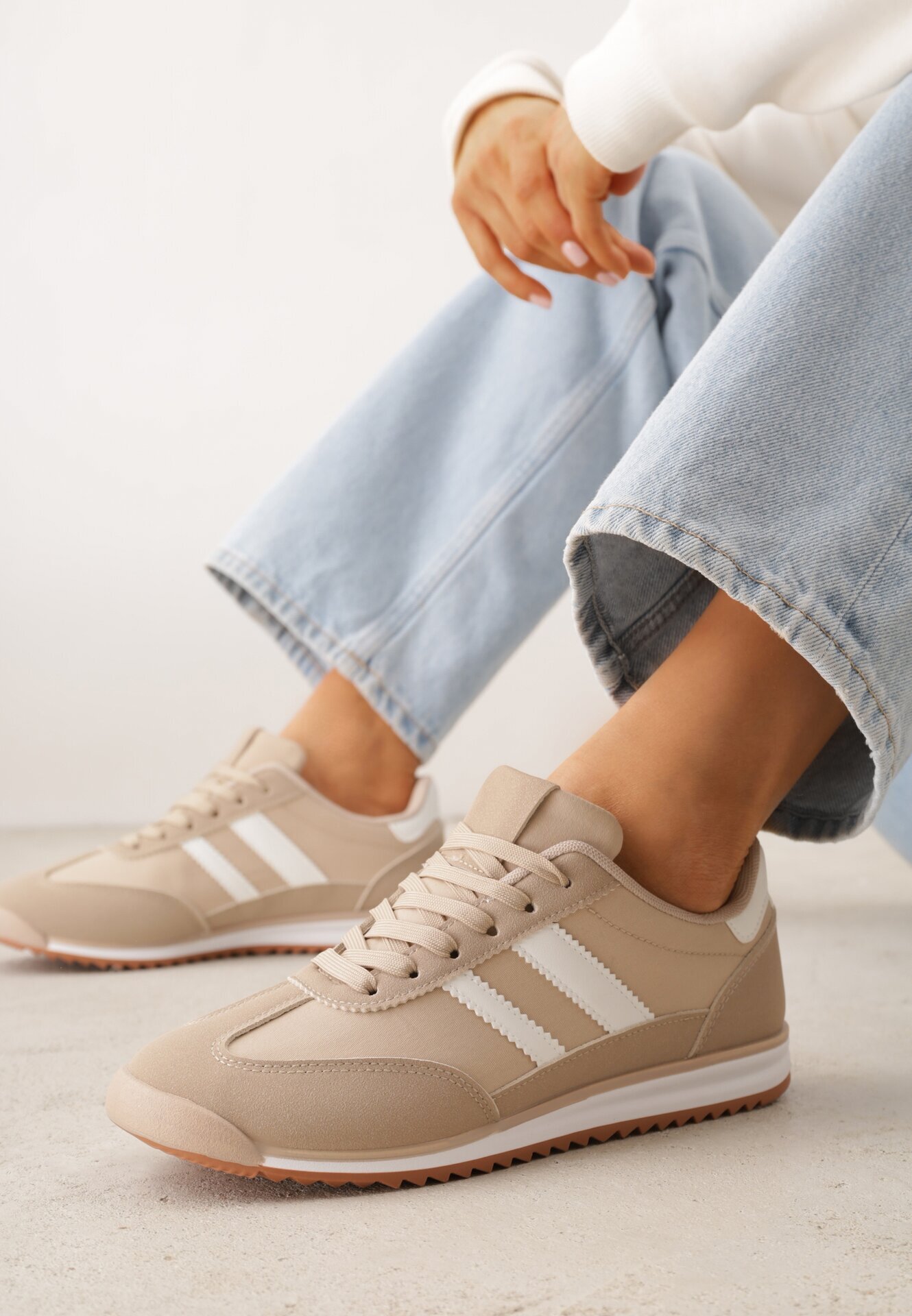 mulanka Sneakers bej închis cu Motiv Geometric Jannata