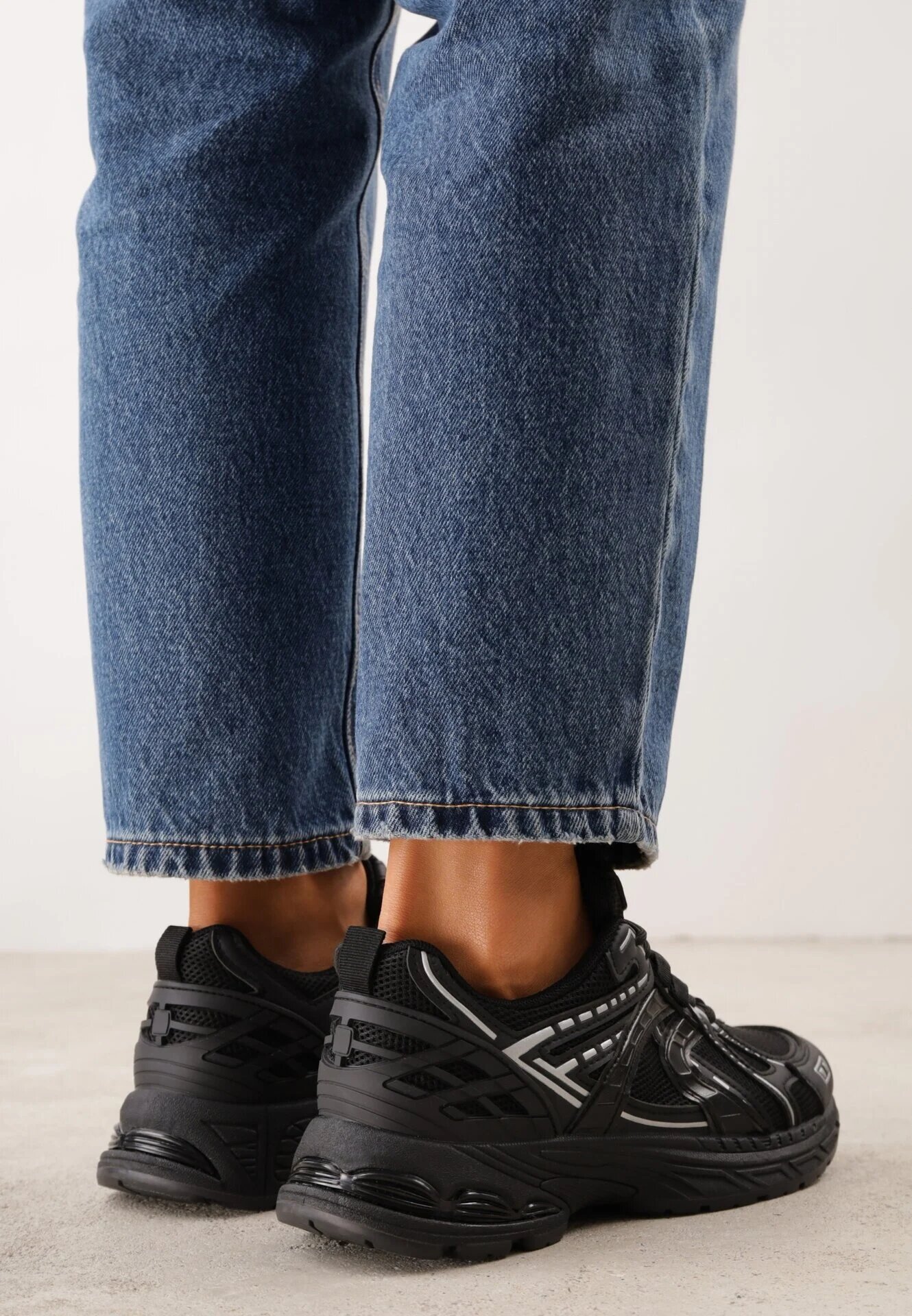 mulanka Sneakers din plasă cu talpă din spumă cu cusături decorative Faria Negri