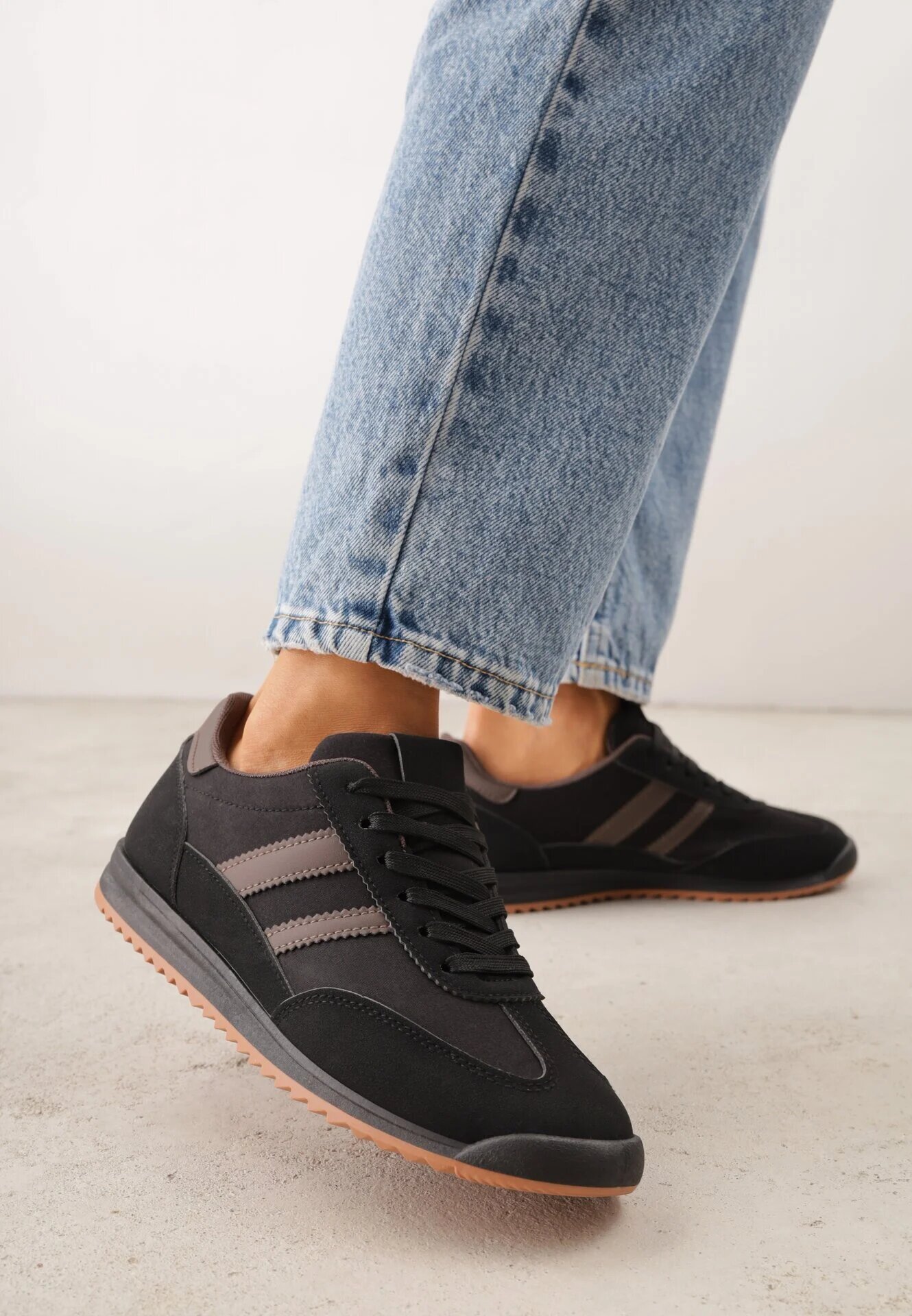 mulanka Sneakersi Negri și Maro cu Motiv Geometric Jannata