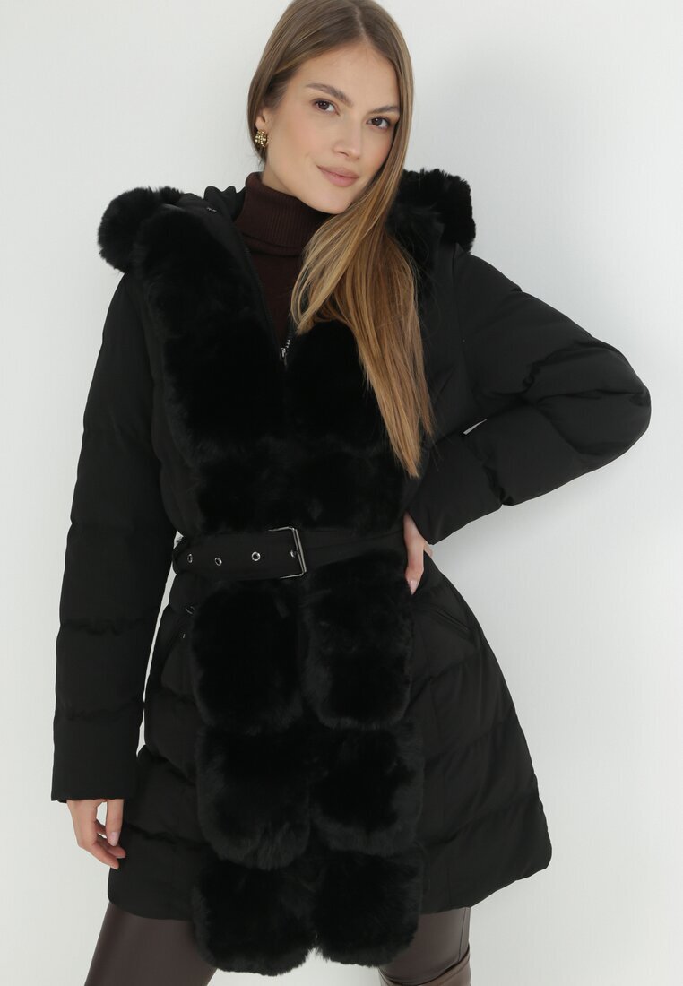 new collection Geacă Neagră Matlasată cu blană Balmo