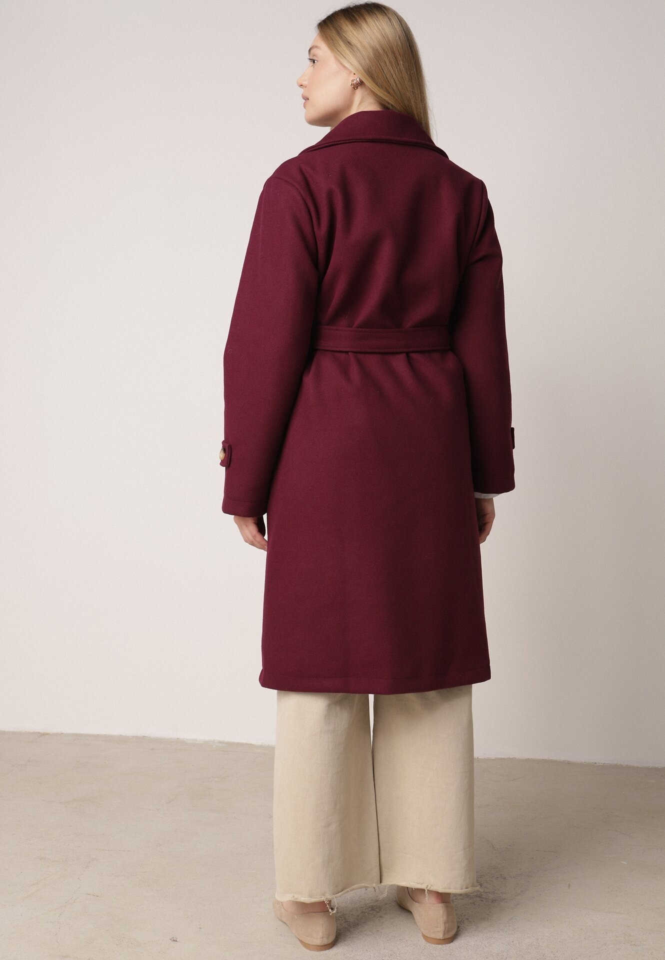 new collection Palton Bordeaux Deschis cu cordon din material în talie cu buzunare și guler Neeraja