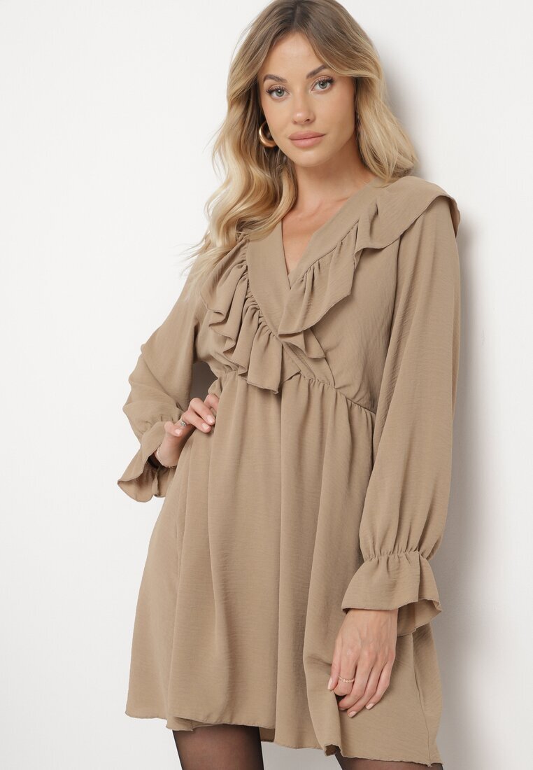 new collection Rochie Evazată Bej închis cu croială petrecută și volane Celonara