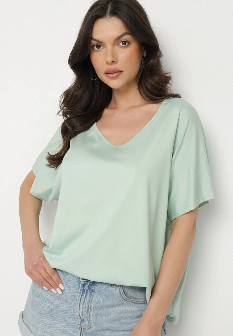 new collection Tricou Verde deschis din Vâscoză cu Croi Lăbat Liosma