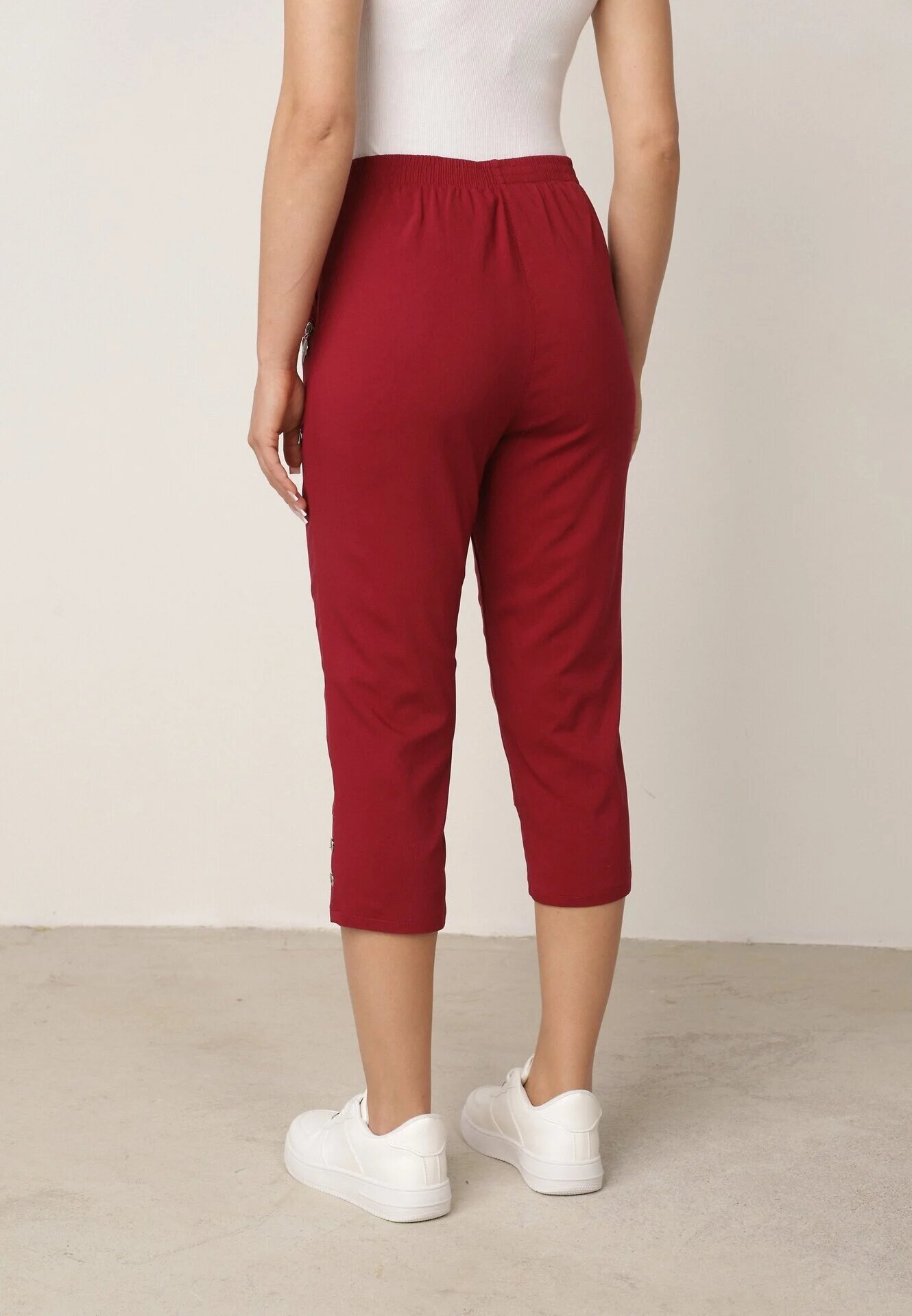 new fashion Pantaloni Bordo 3/4 cu elastic în talie și Fermoare Leazira