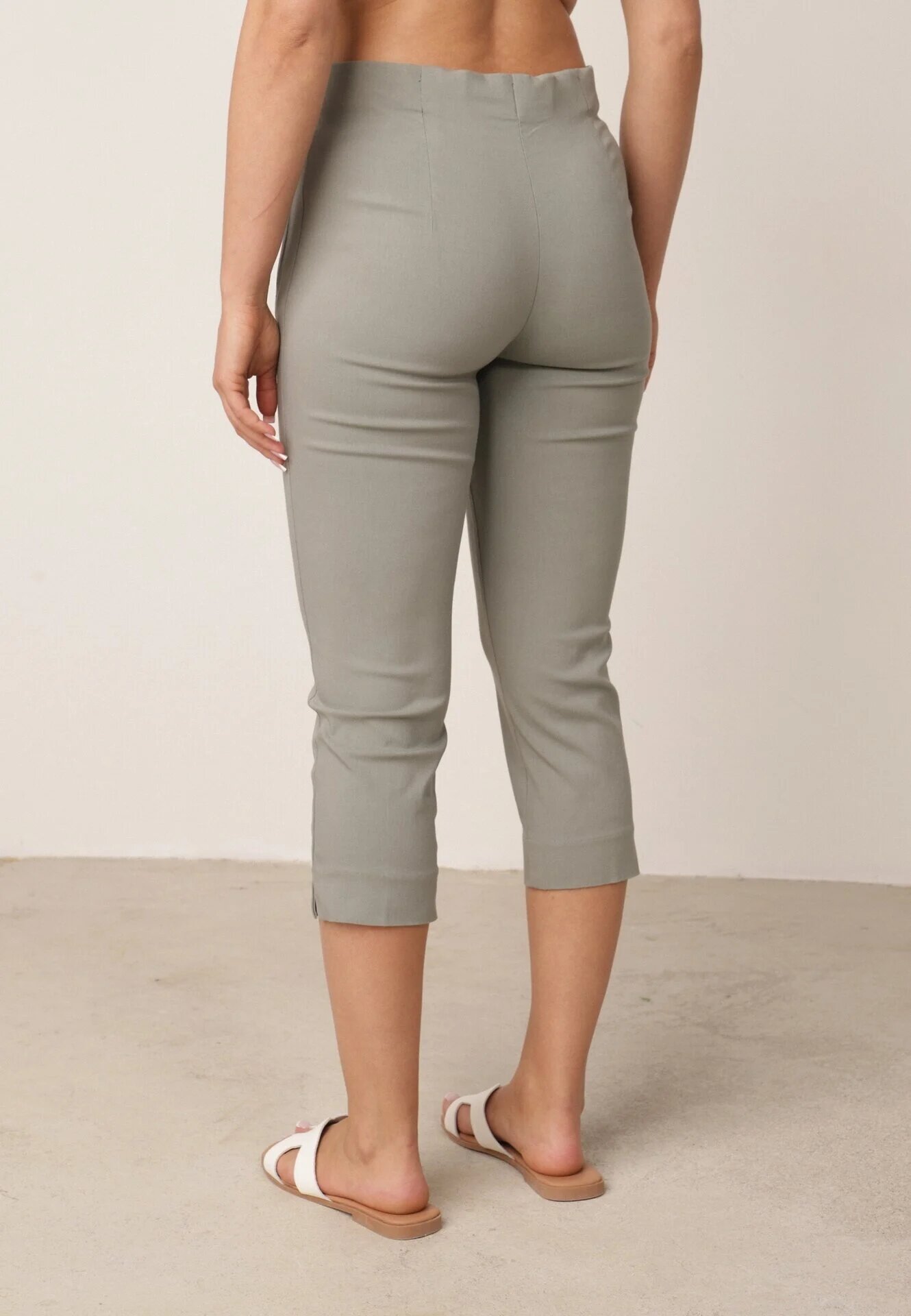 new fashion Pantaloni verzi deschis de lungime 3/4 cu bandă elastică în talie și legătură Cidasara