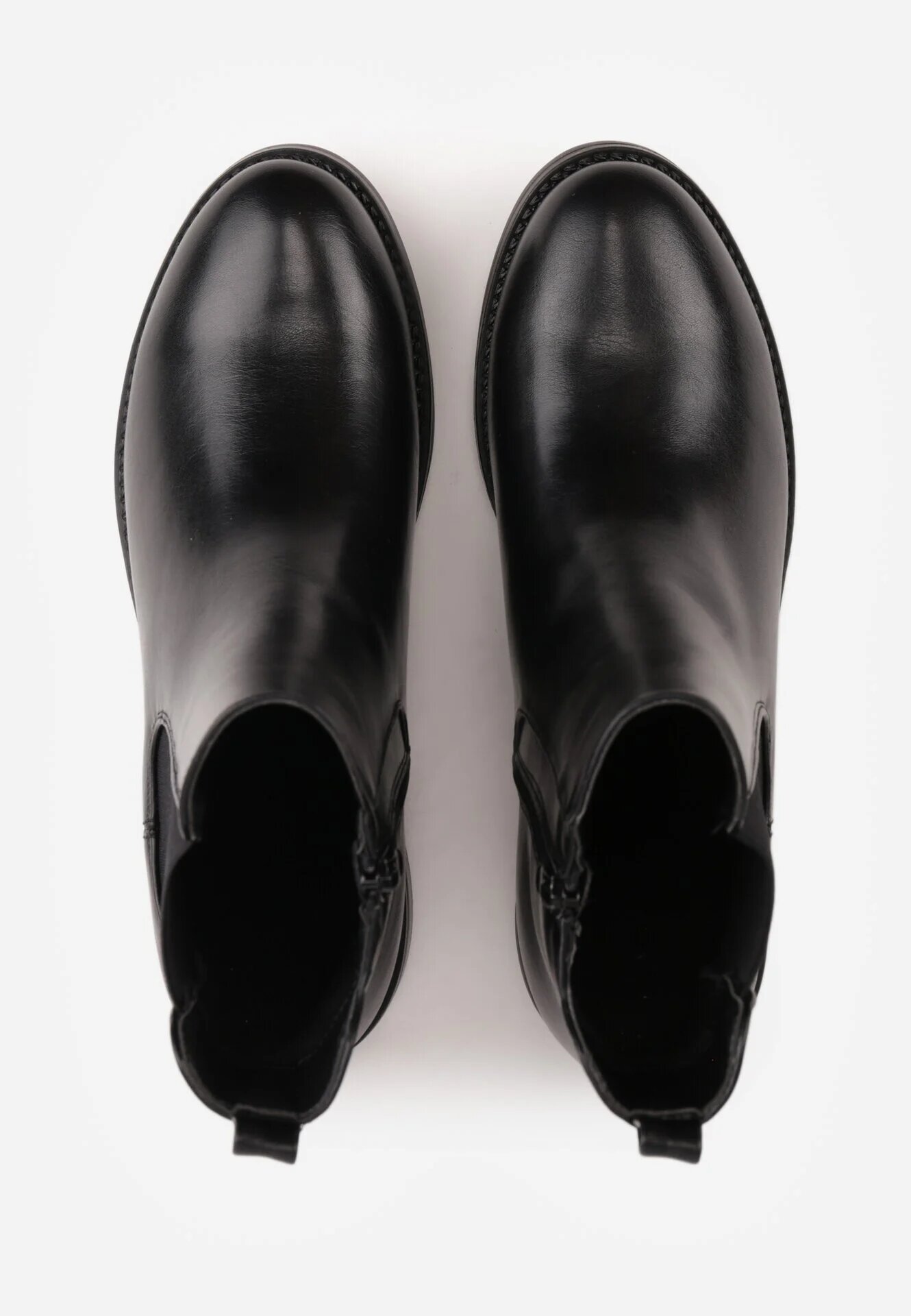 orena paris Botine clasice cu talpă joasă (tip chelsea) cu inserție din material elastic Baument Negre