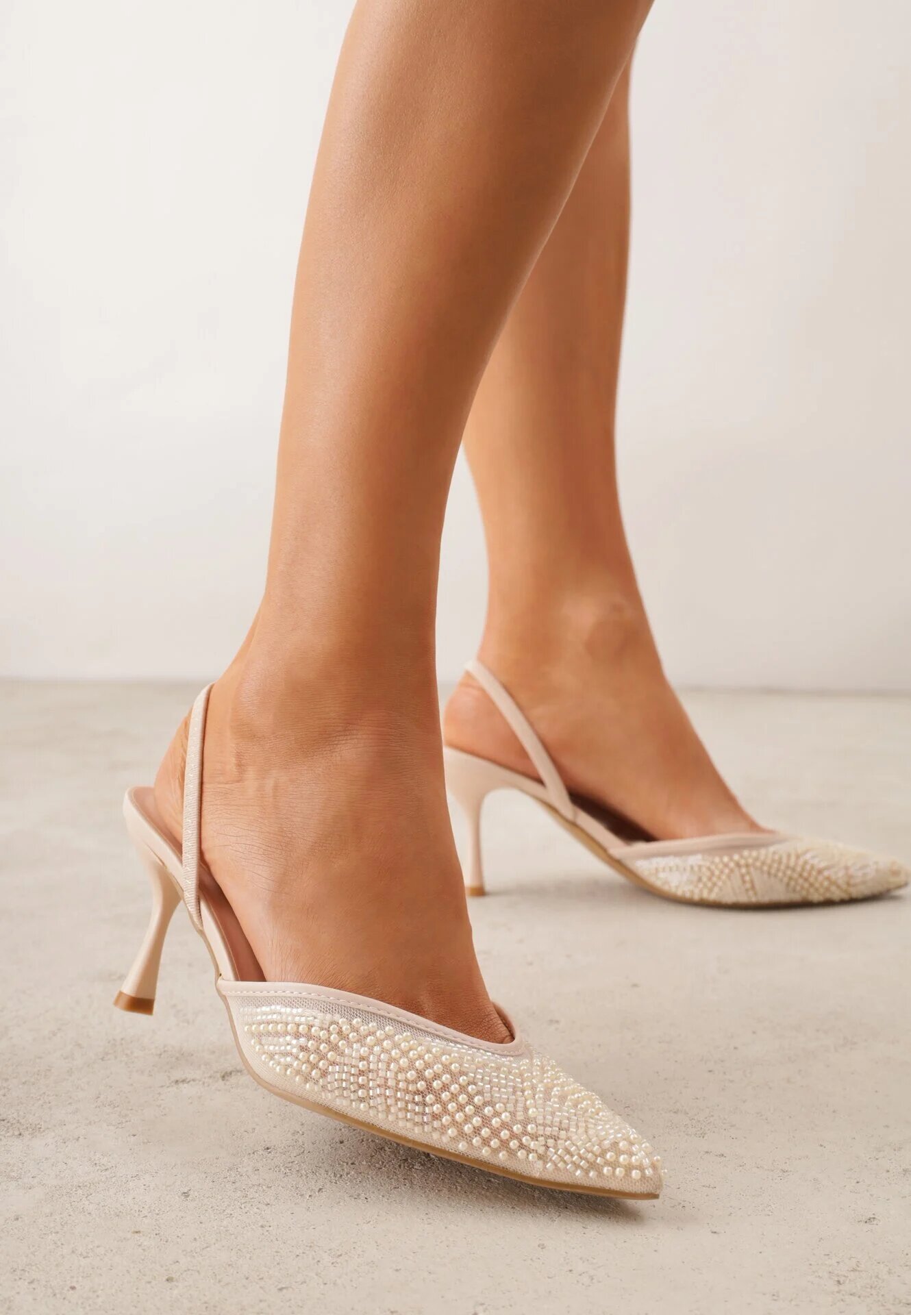 pallika paris Pantofi stiletto bej din plasă cu vârf ascuțit decorate cu mărgele Yseroris