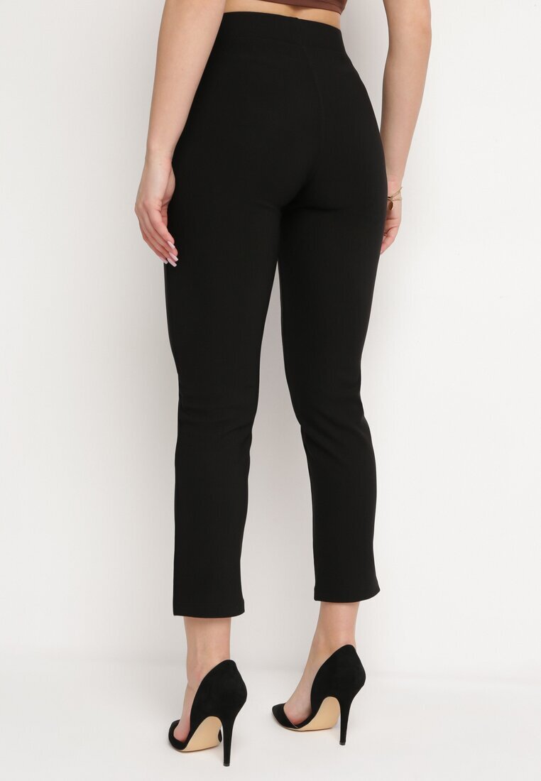  Pantaloni Negri cu Elastic în Talie cu Buzunare și Finisați cu Broderie Decorativă Starola
