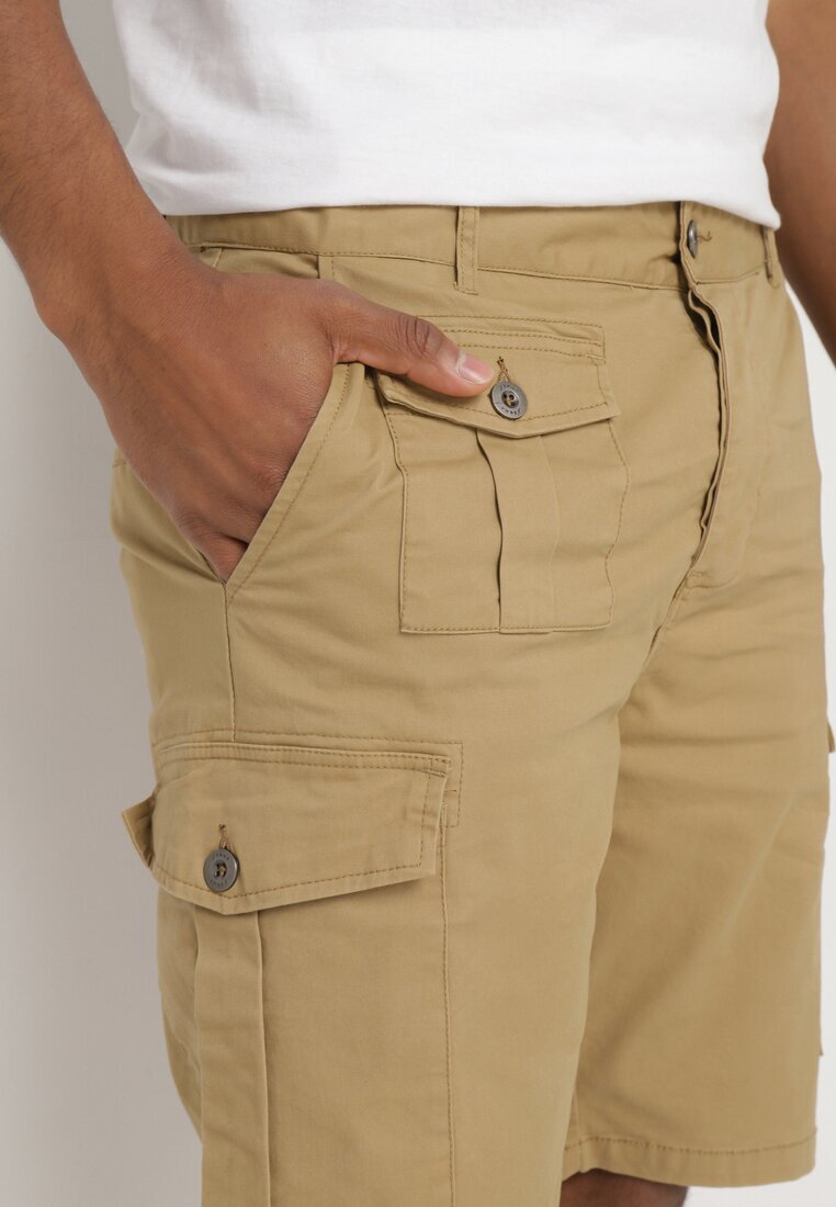 Pantaloni scurți bej închis de bumbac tip cargo cu buzunare cu capse Tiasola