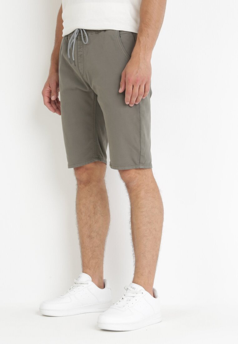  Pantaloni scurți Verde închis cu elastic în talie și cu manșete la picioare Feven