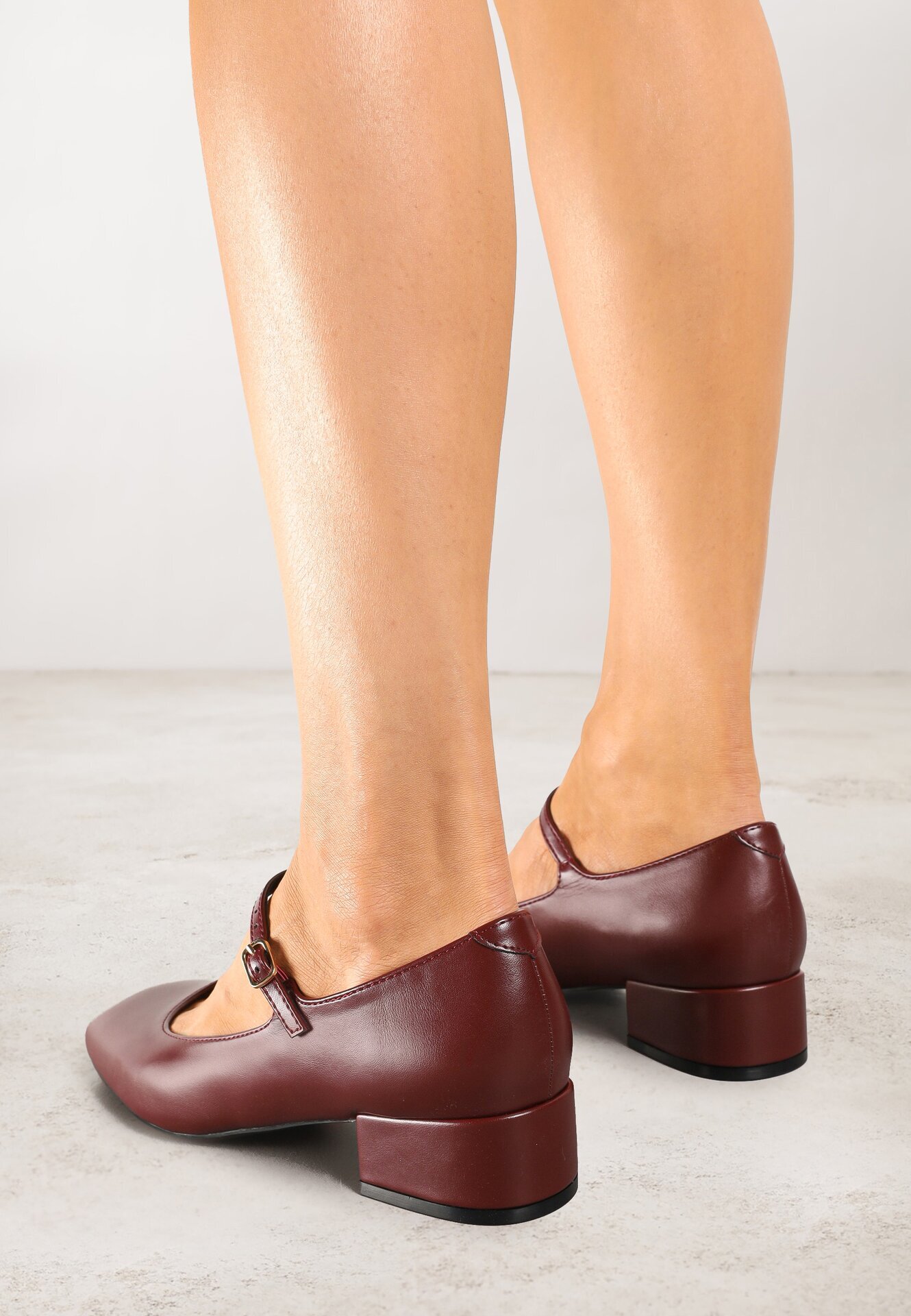  Pantofi cu toc Bordeaux în stil Mary Jane cu cataramă Kareoma