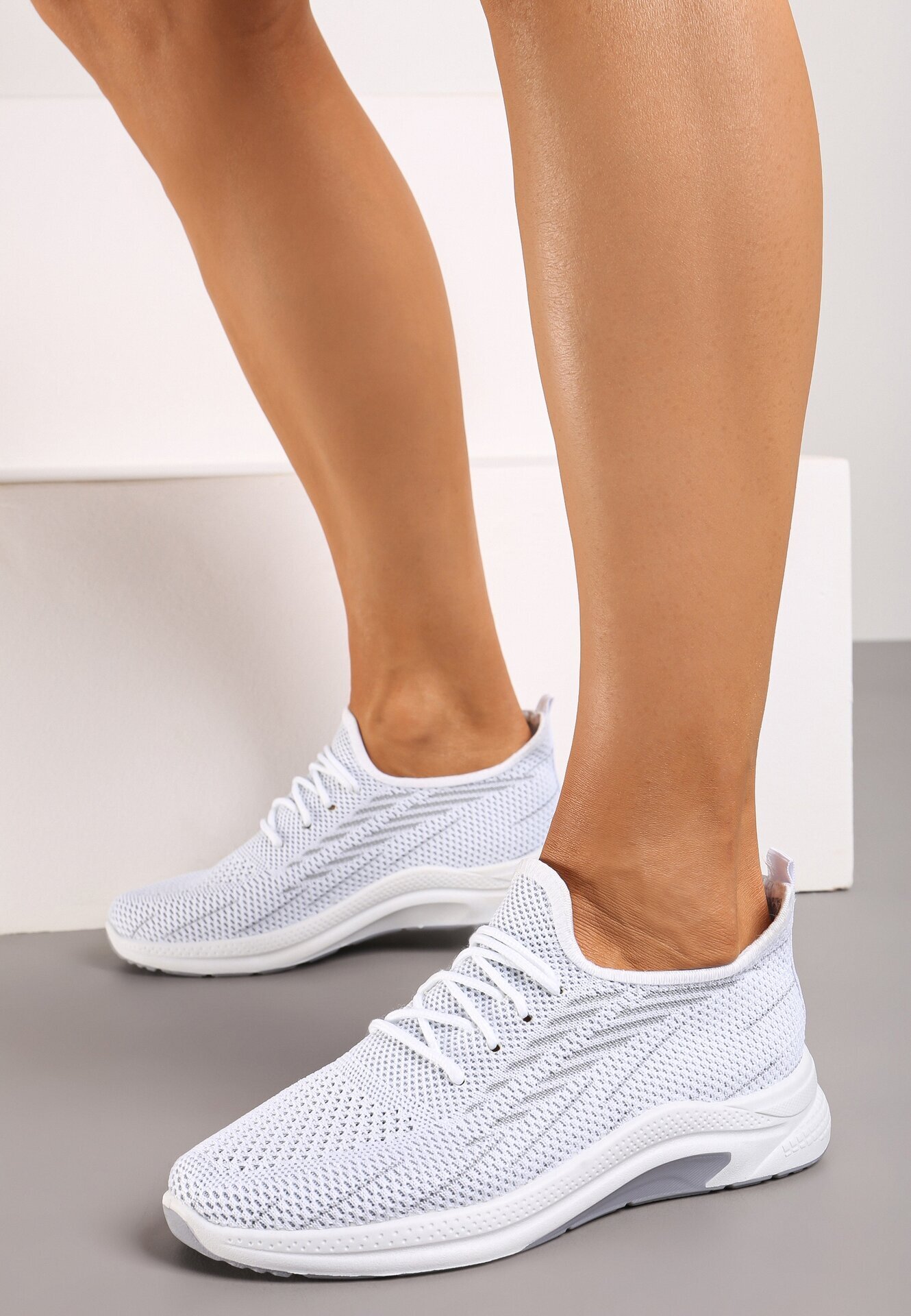  Pantofi Sport Albi din plasă decorate cu șireturi Salmerus