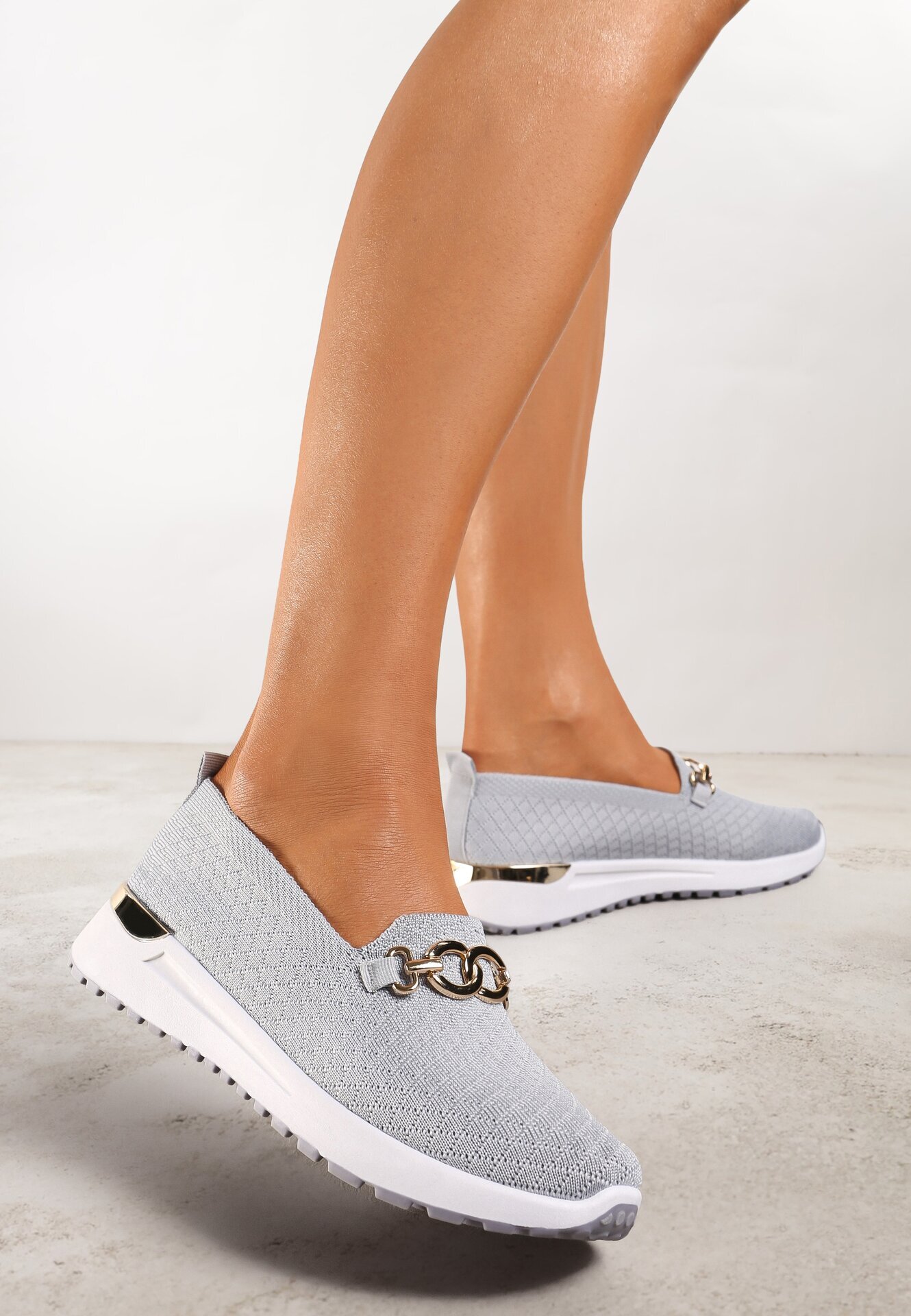  Pantofi sport Gri cu carâmb elastic și cataramă Vaiara