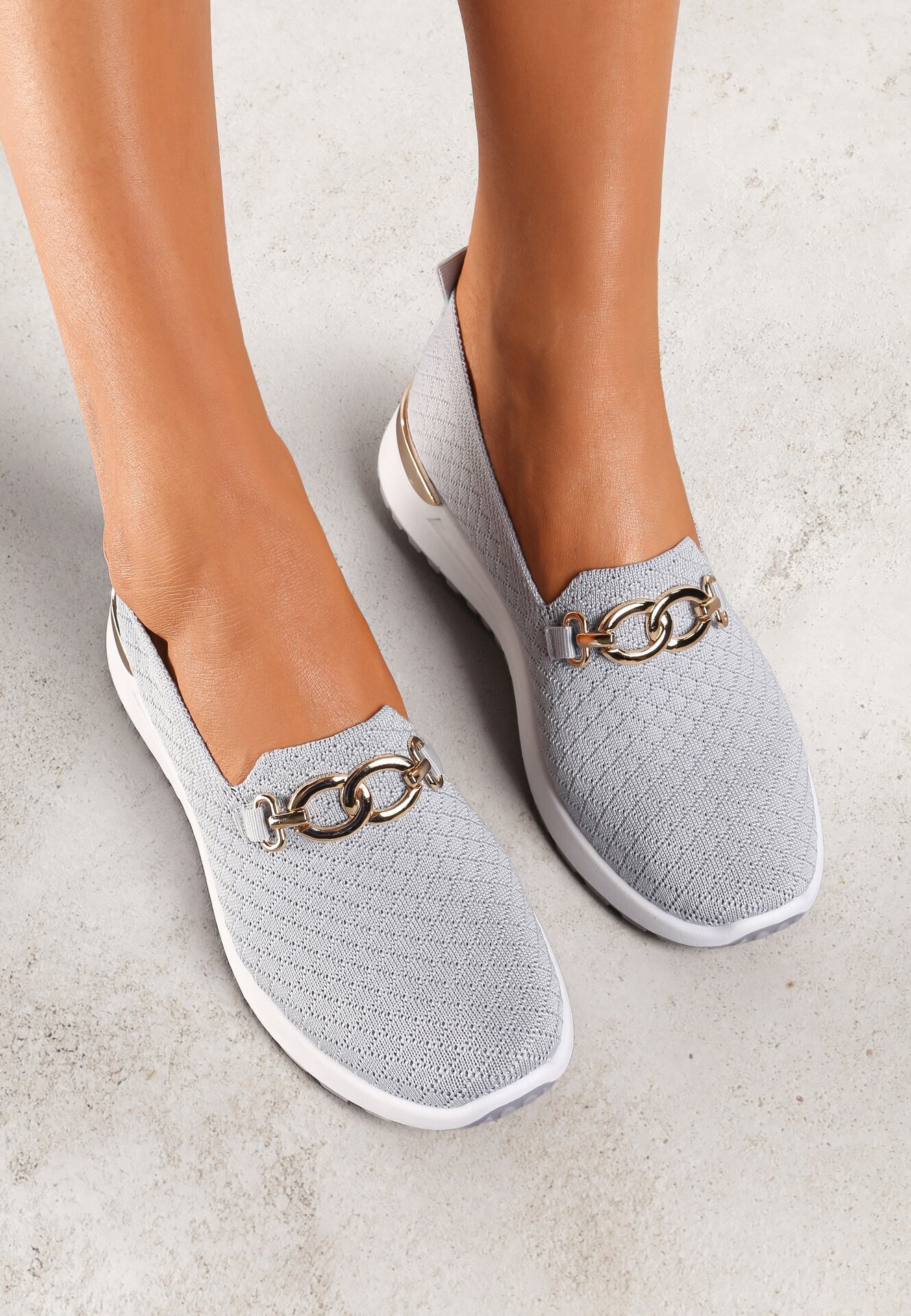  Pantofi sport Gri cu carâmb elastic și cataramă Vaiara