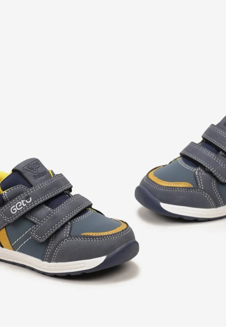  Pantofi Sport Gri cu închidere cu scai și Cusături Decorative Zlotia