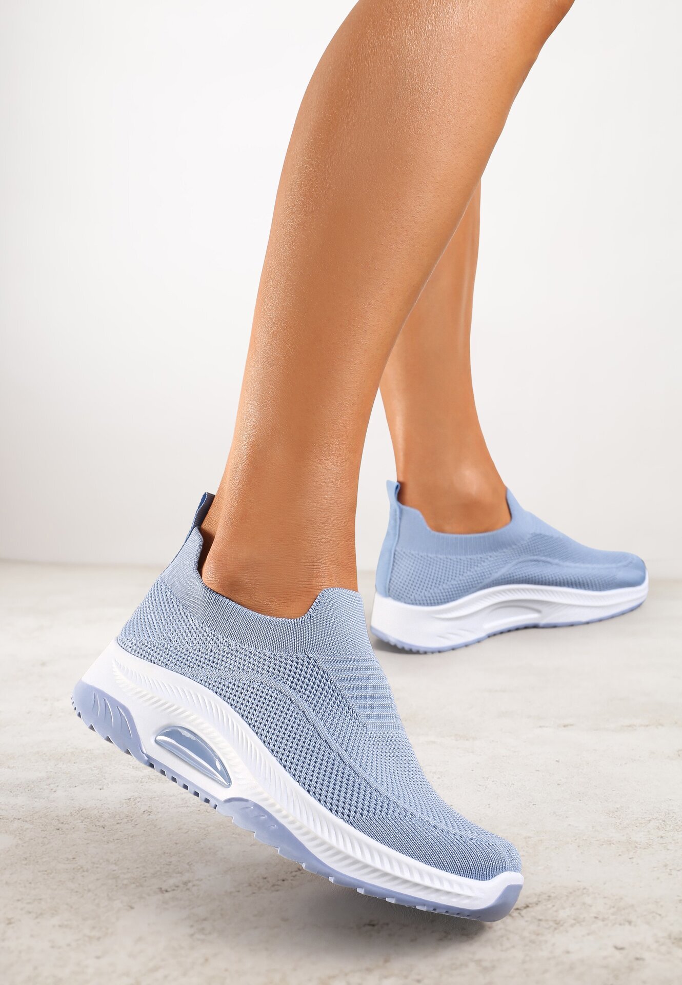  Pantofi sport slip-on albaștri cu talpă compensată cu perforații Mellarina