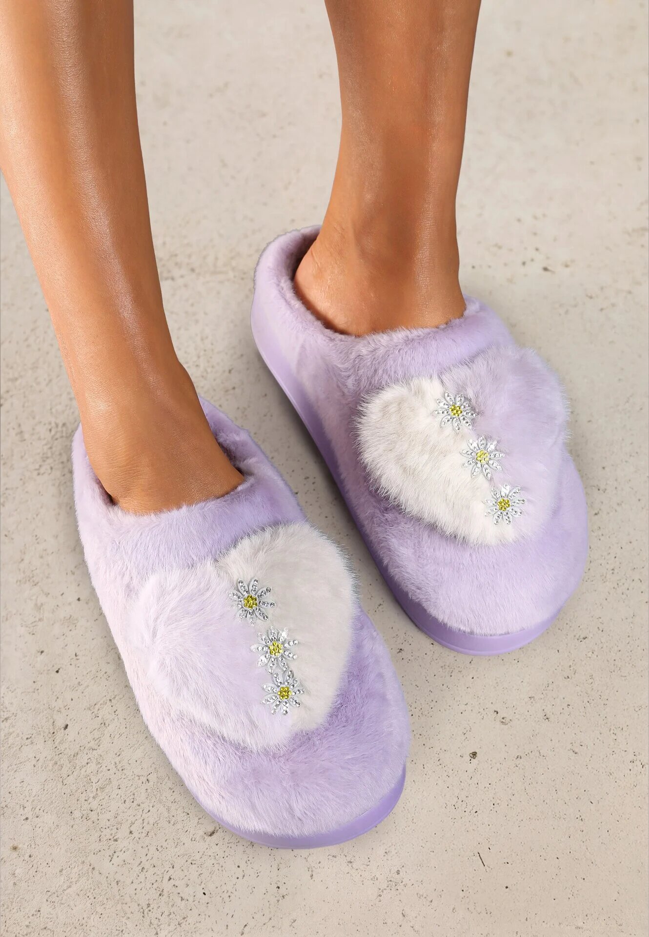  Papuci mov deschis pe Talpă Groasă cu Inimioară și Zirconii Laoreina