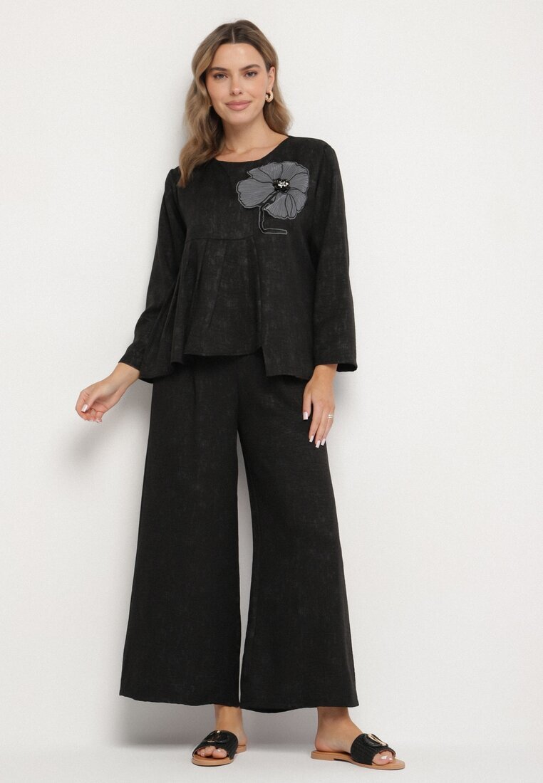 pretty Compleu Negru Bluză cu bază evazată și aplicație florală și Pantaloni largi Ravirisa