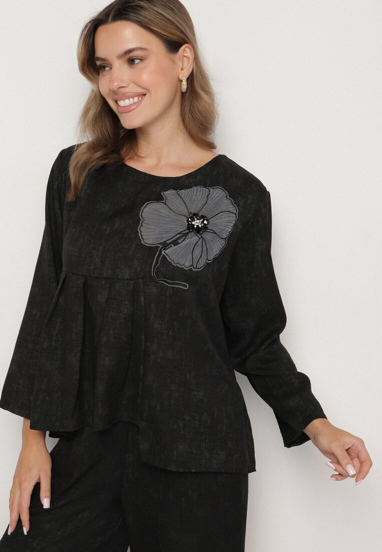 pretty Compleu Negru Bluză cu bază evazată și aplicație florală și Pantaloni largi Ravirisa