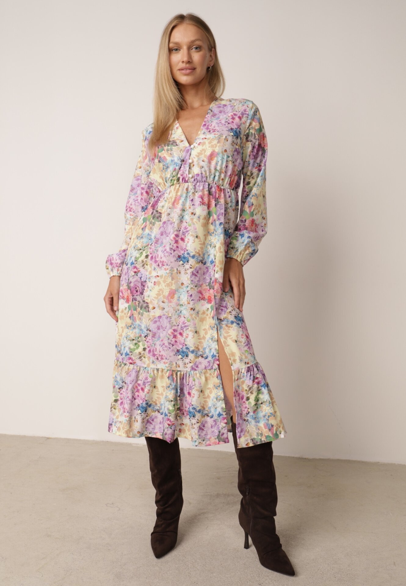 pretty Rochie Evazată Galbenă cu Flori cu Decolteu în V și Elastic în Talie Janitra