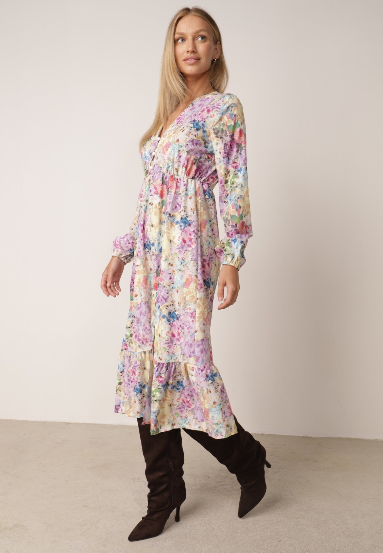 pretty Rochie Evazată Galbenă cu Flori cu Decolteu în V și Elastic în Talie Janitra