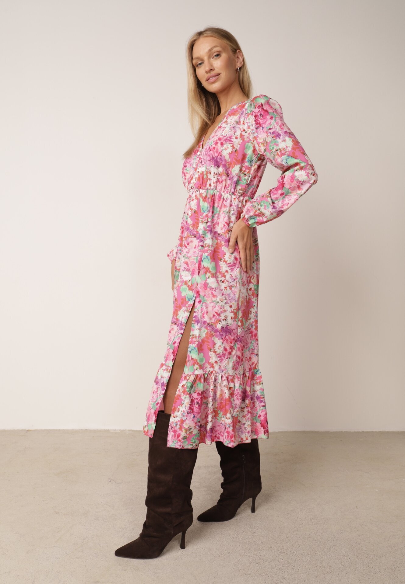 pretty Rochie Evazată Roz cu Imprimeu Floral cu Decolteu în V și Elastic în Talie Janitra