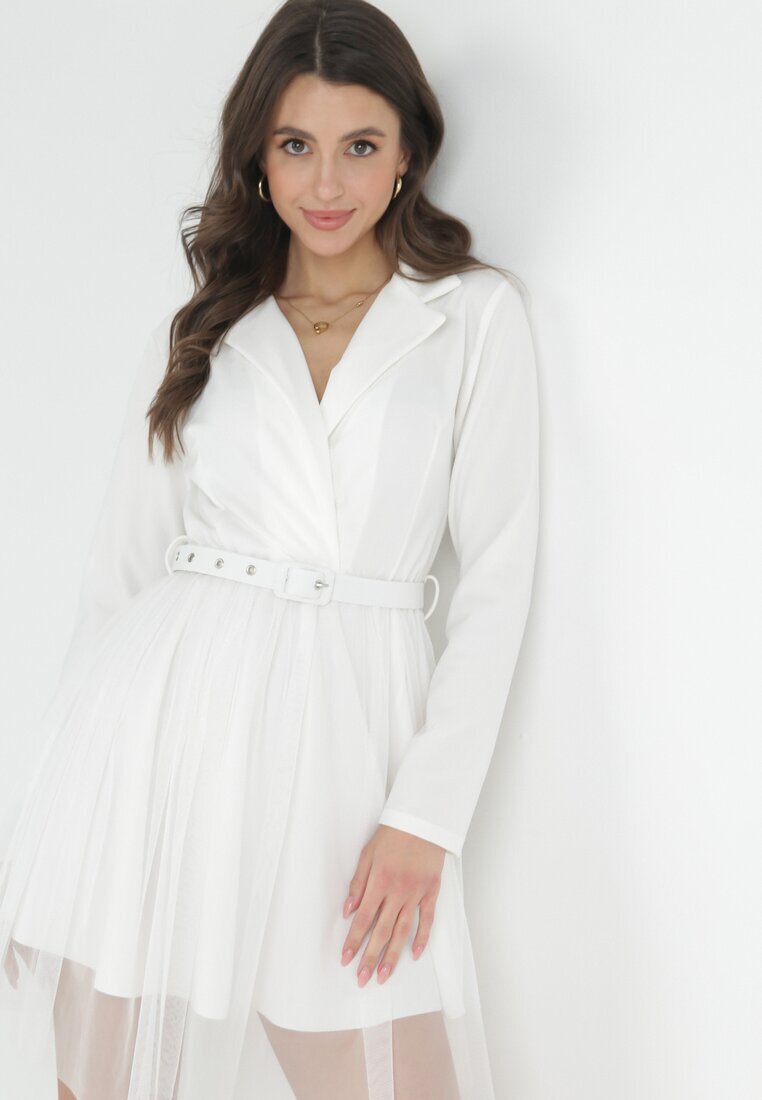 pretty Rochie Mini Tip Plic Albă cu Cordon și Tul la Bază Anaida