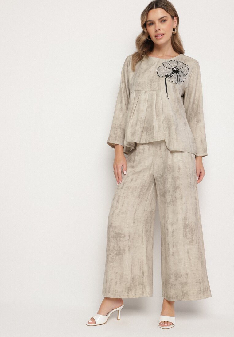 pretty Set Bej Bluză cu Tiv Evazat și Aplicație Floare și Pantaloni Largi Ravirisa