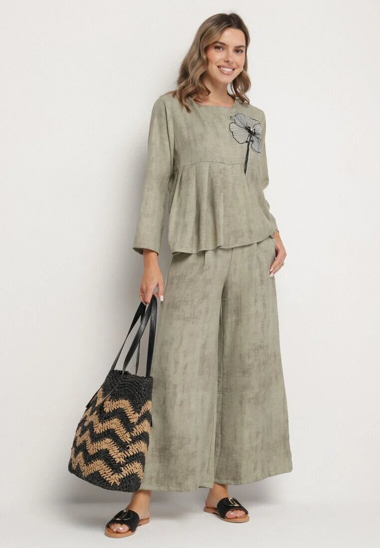 pretty Set Verde deschis Bluză cu bază evazată și Aplicație floare și Pantaloni largi Ravirisa