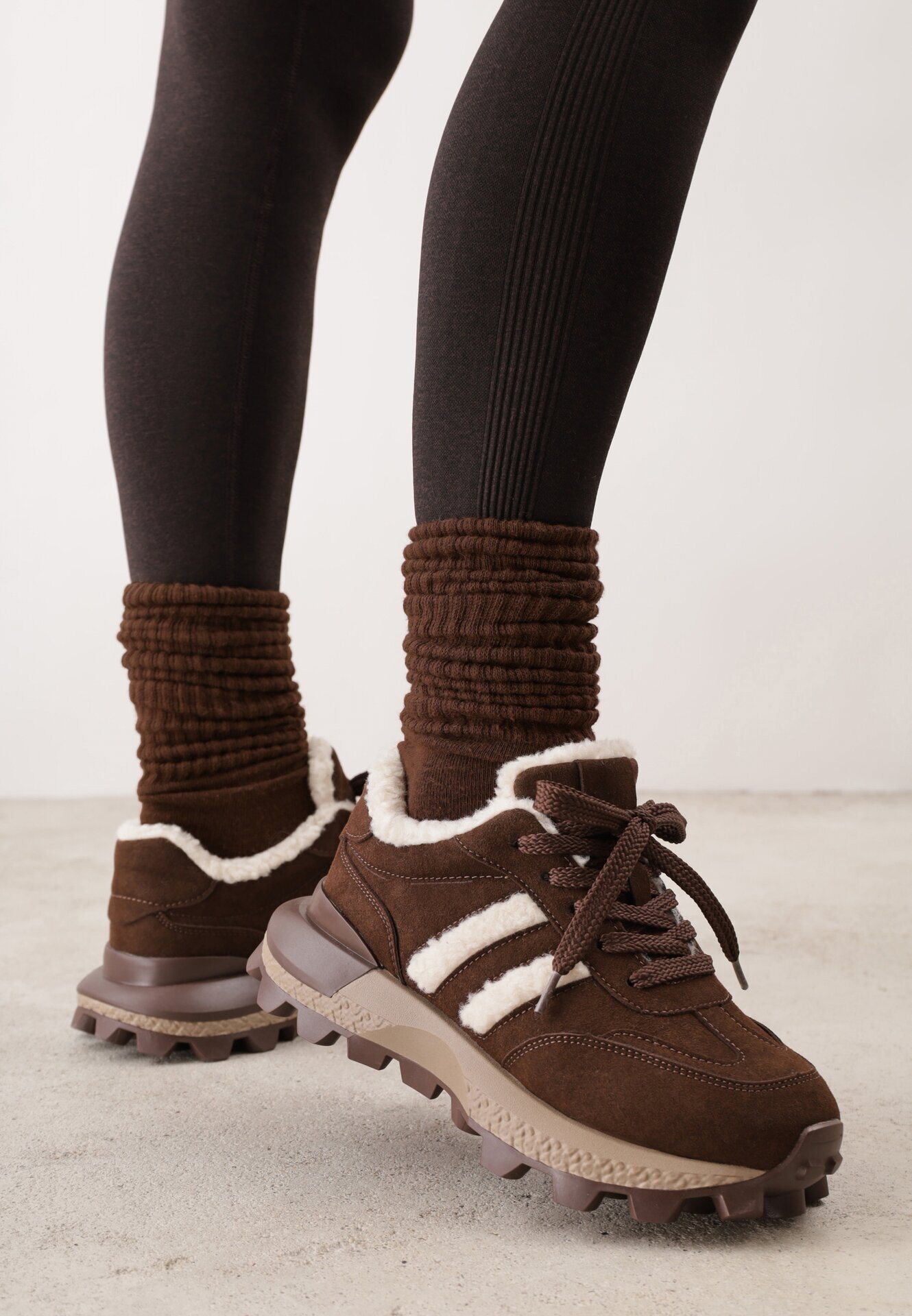 purlina Sneakers izolați cu blană artificială pe talpă masivă Aceria Maro