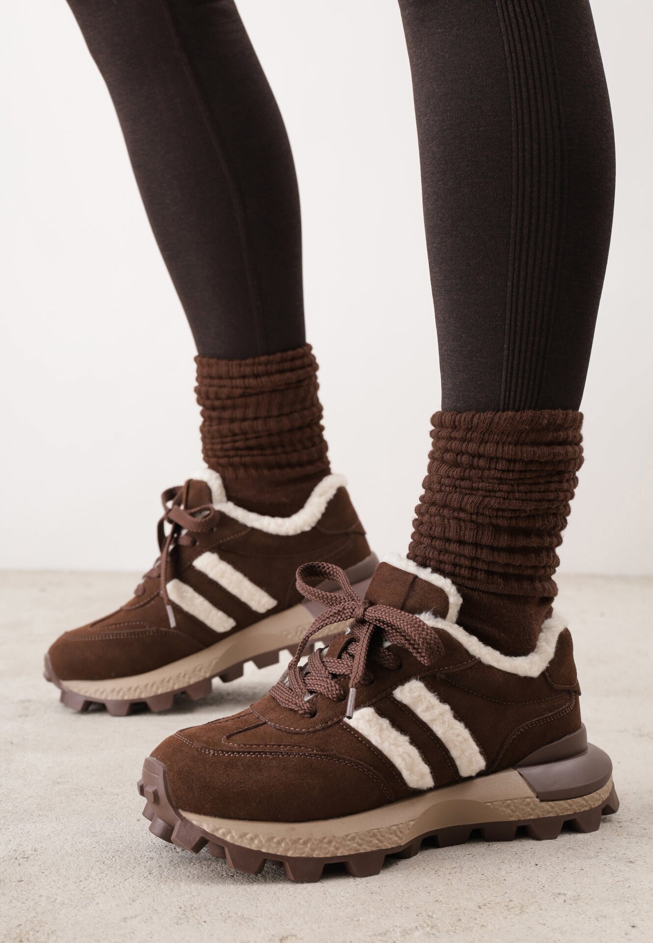 purlina Sneakers izolați cu blană artificială pe talpă masivă Aceria Maro