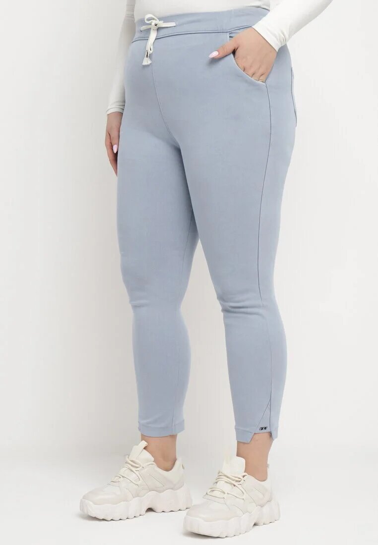 queene Pantaloni Skinny albastru deschis cu șnur în talie și buzunare Irfana