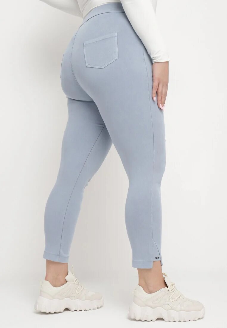 queene Pantaloni Skinny albastru deschis cu șnur în talie și buzunare Irfana