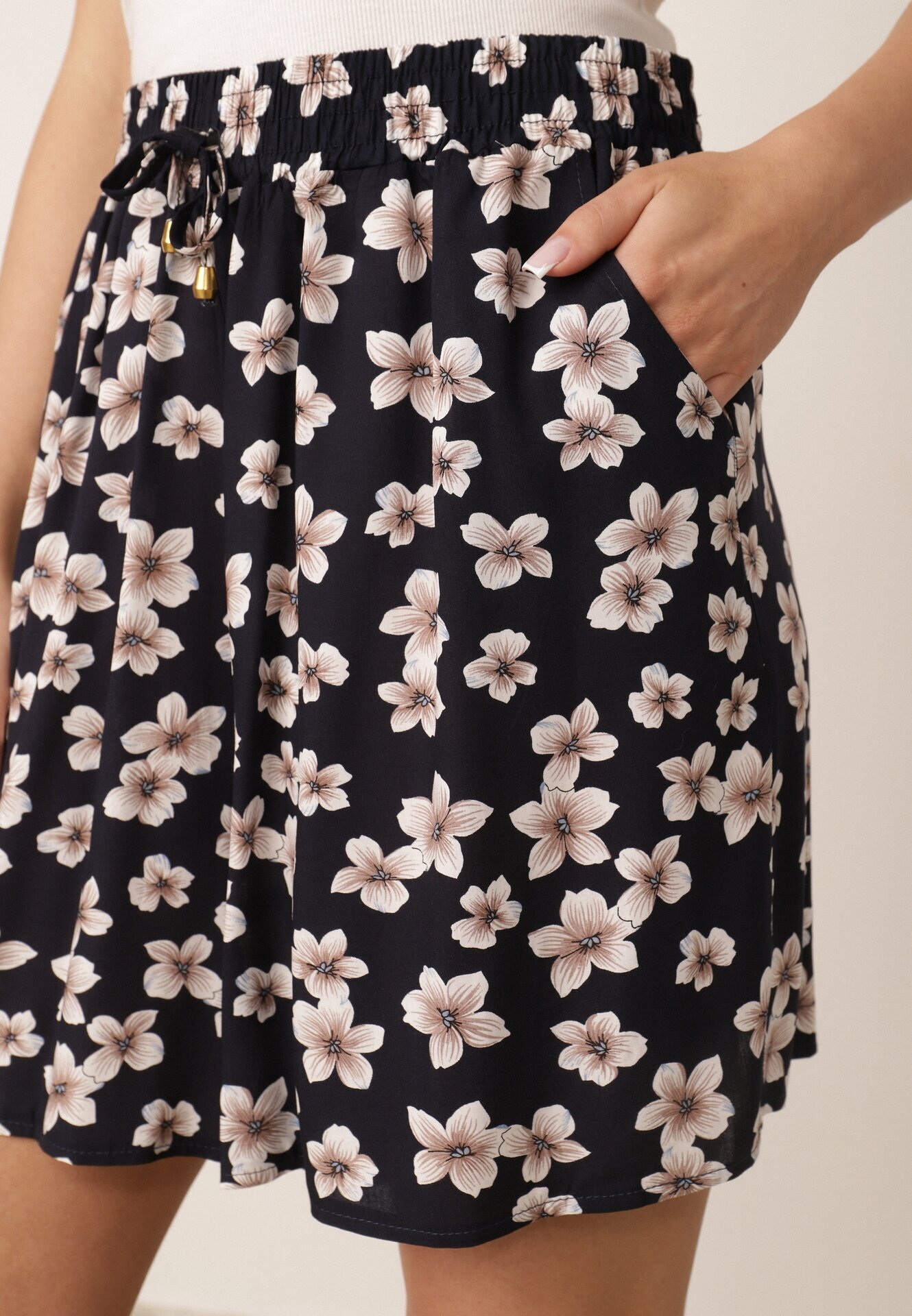 r&f fashion Pantaloni scurți Bleumarin Lejeri Zerlaivo