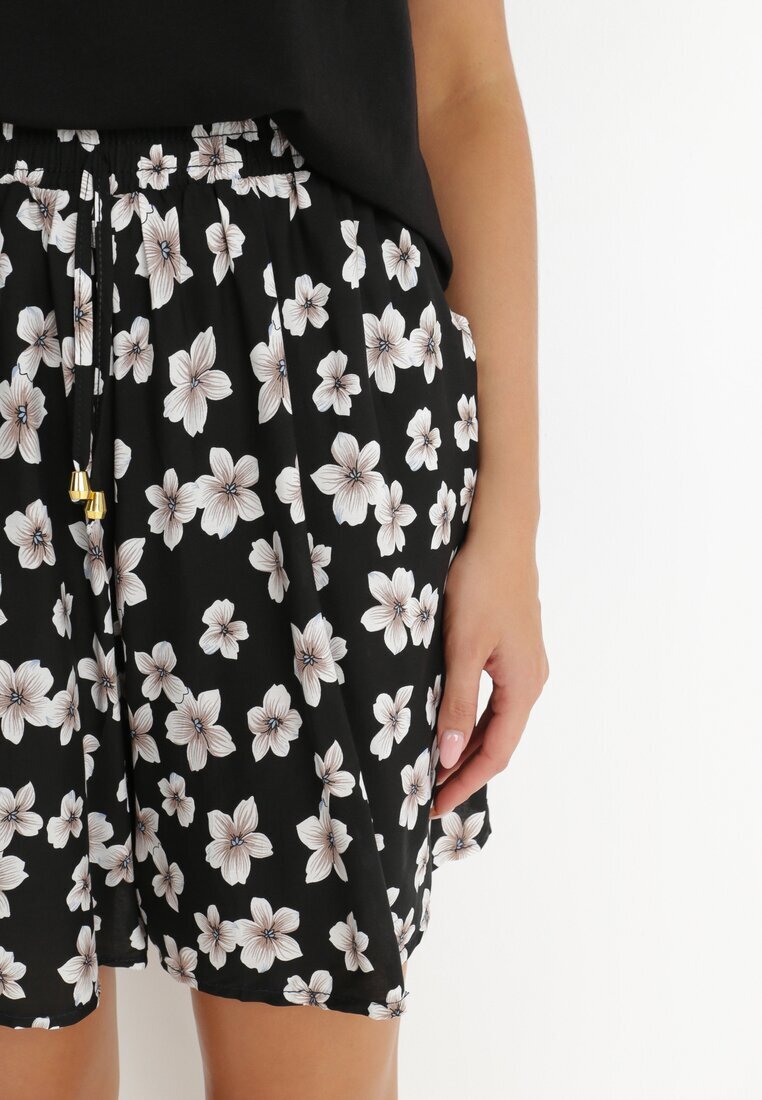 r&f fashion Pantaloni scurți Negri Lărgi Zerlaivo