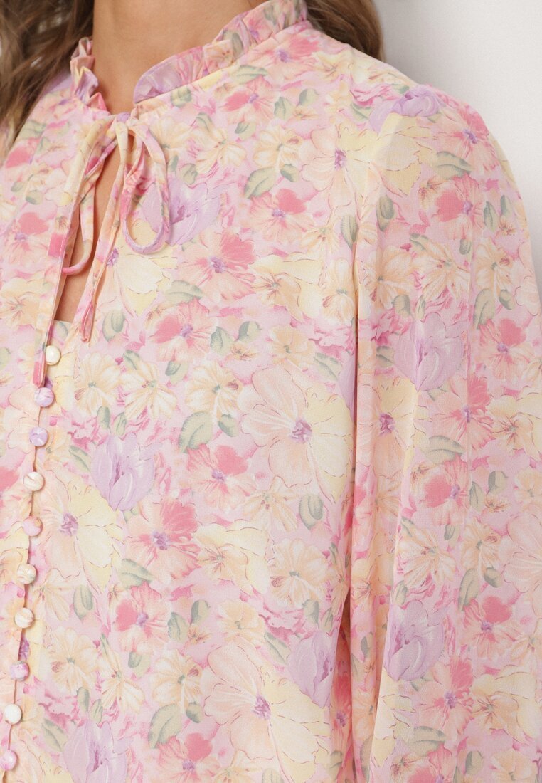 retro & icone Cămașă roz cu model floral delicat și cu legătură la decolteu Viralla