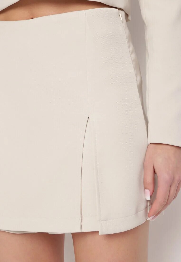 retro & icone Fustă-Pantaloni scurți bej Eleganti cu Fantă Jelrina