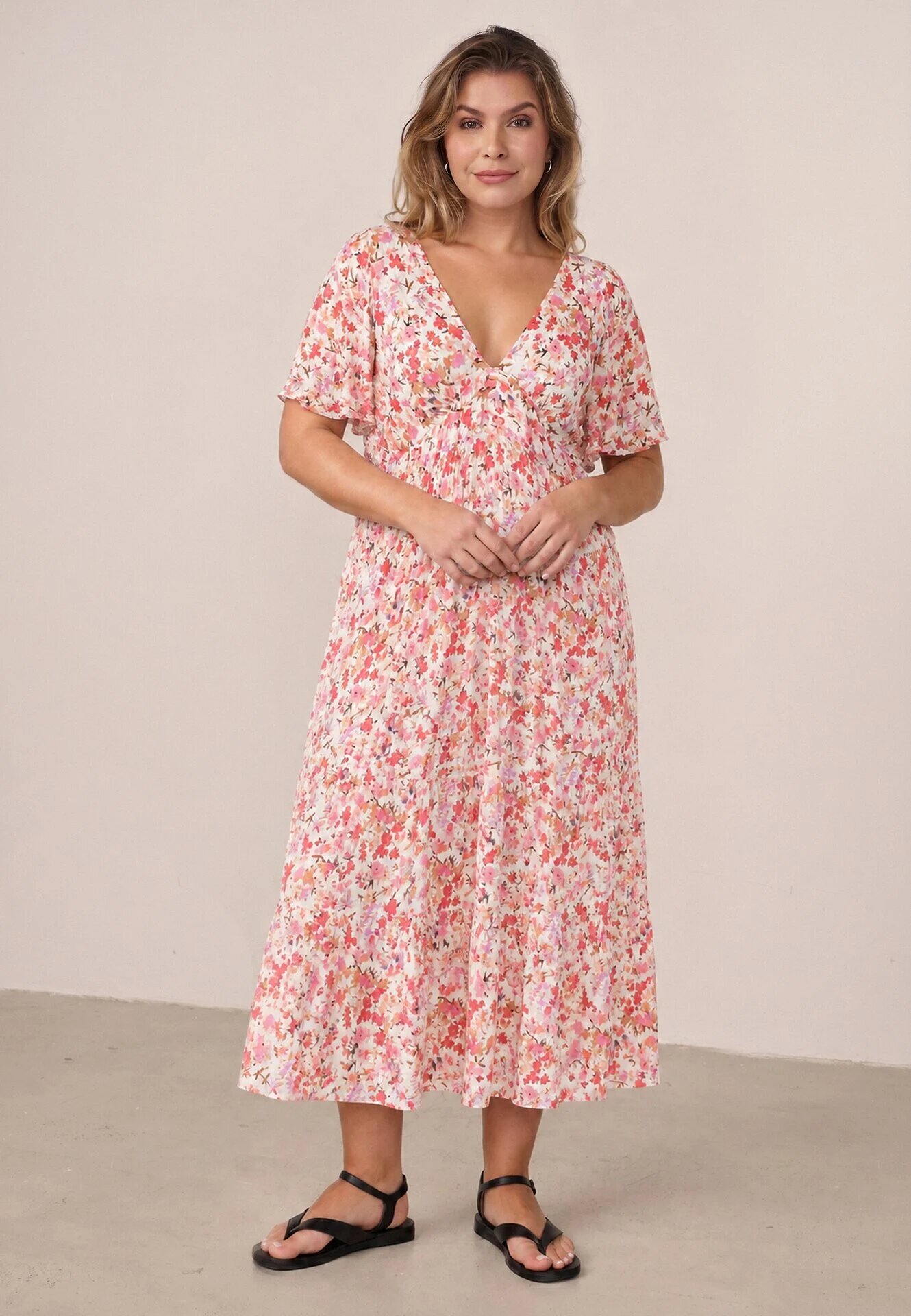 retro & icone Rochie ajustată casual cu flori și viscoză Myrassa Roz