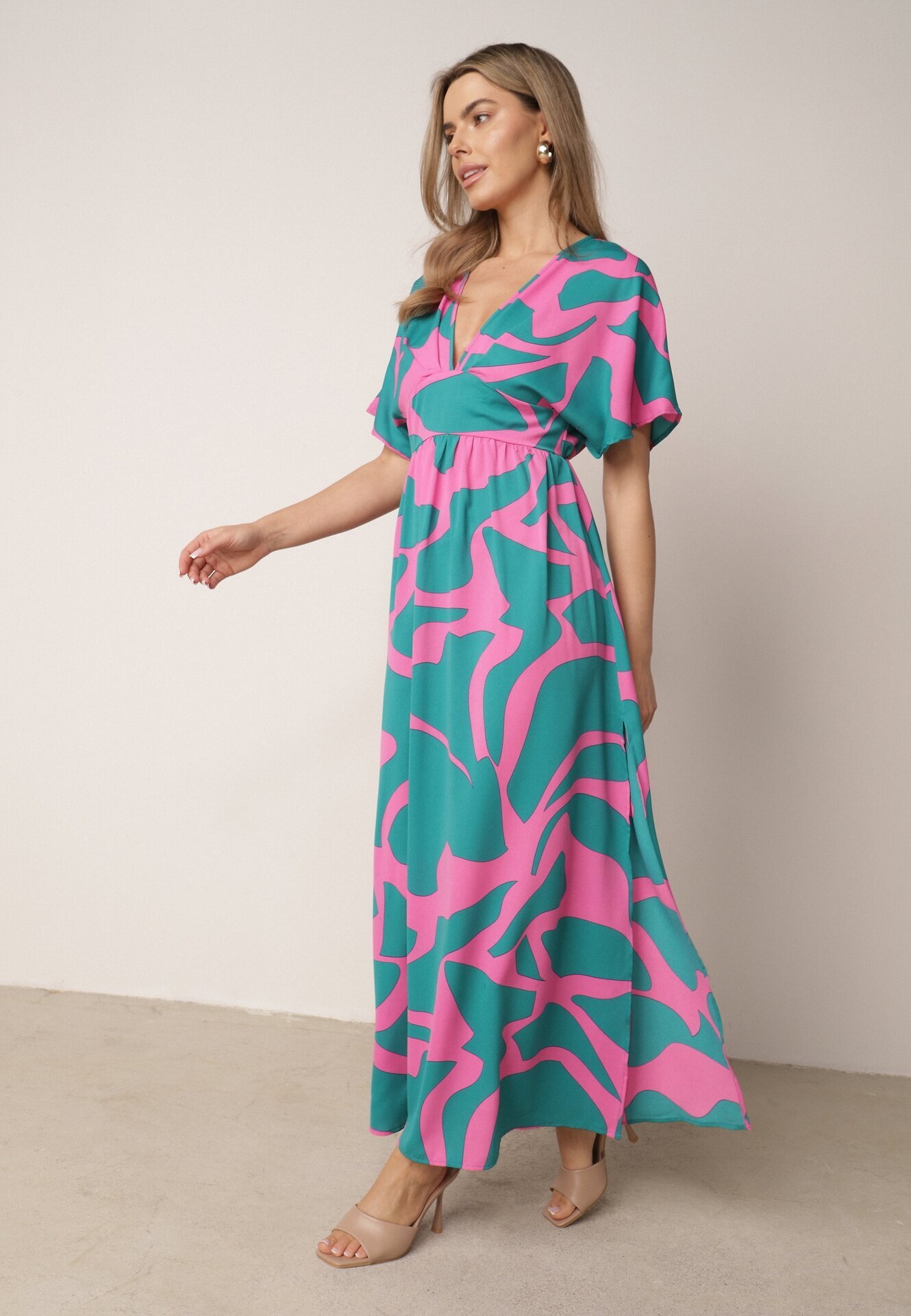 retro & icone Rochie Albastră-Roz cu croială evazată cu elastic în talie și decupaje decorative Fielona