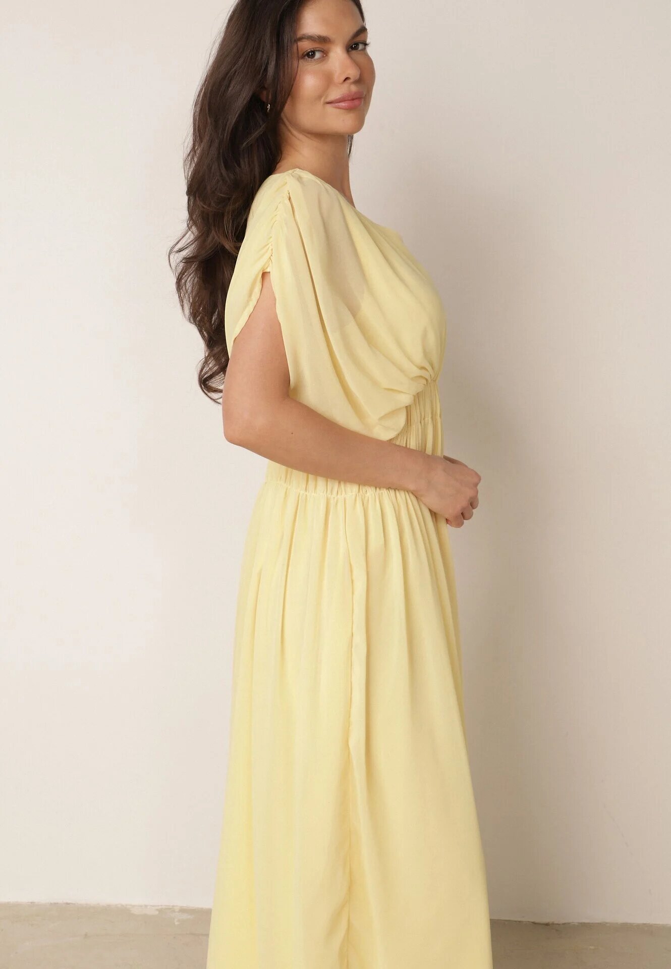 retro & icone Rochie evazată de seară în stil eteric Megania Galbenă