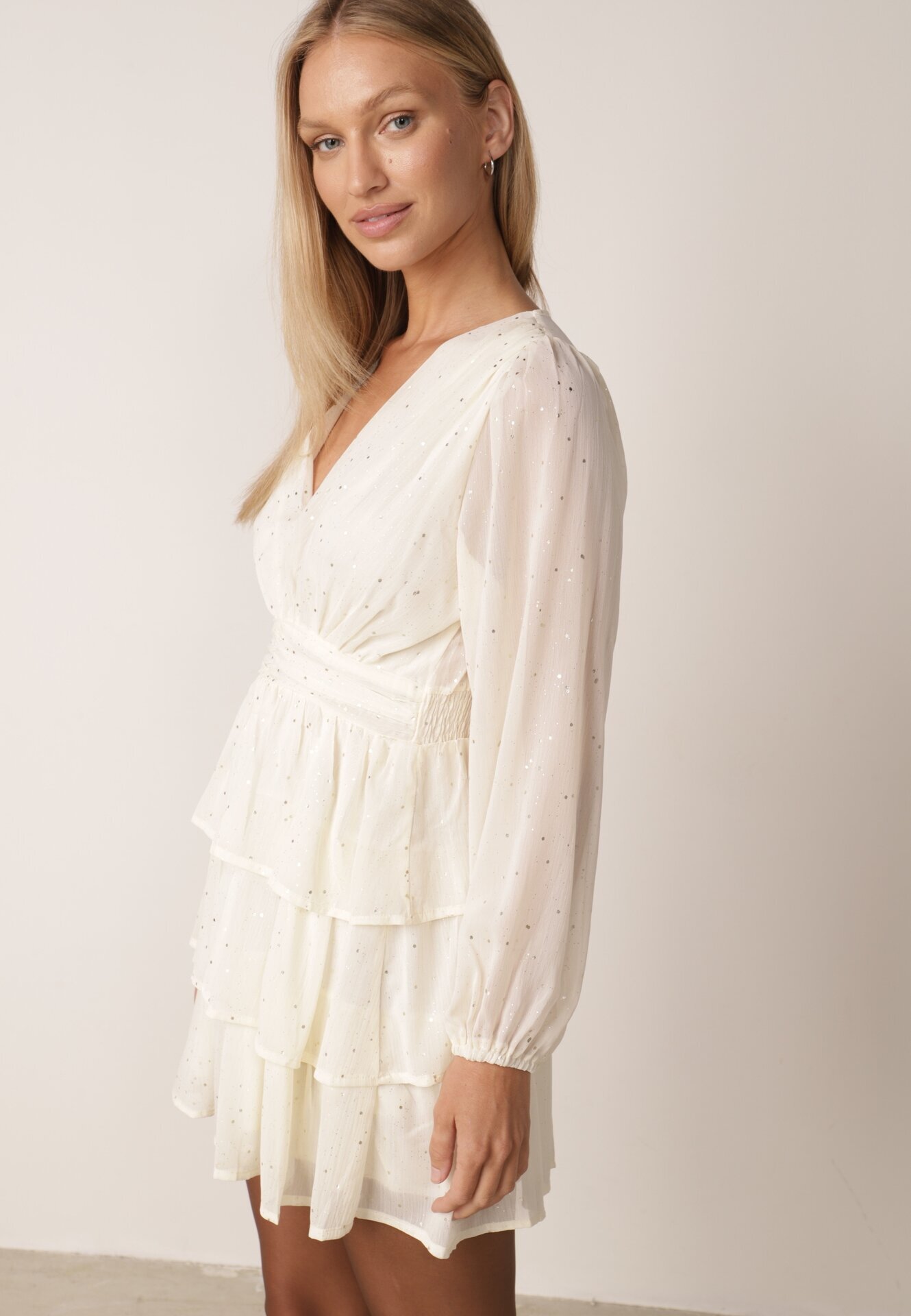 retro & icone Rochie Mini Jasnobej Evazată cu Imprimeu Metalic și Volane Elawnia