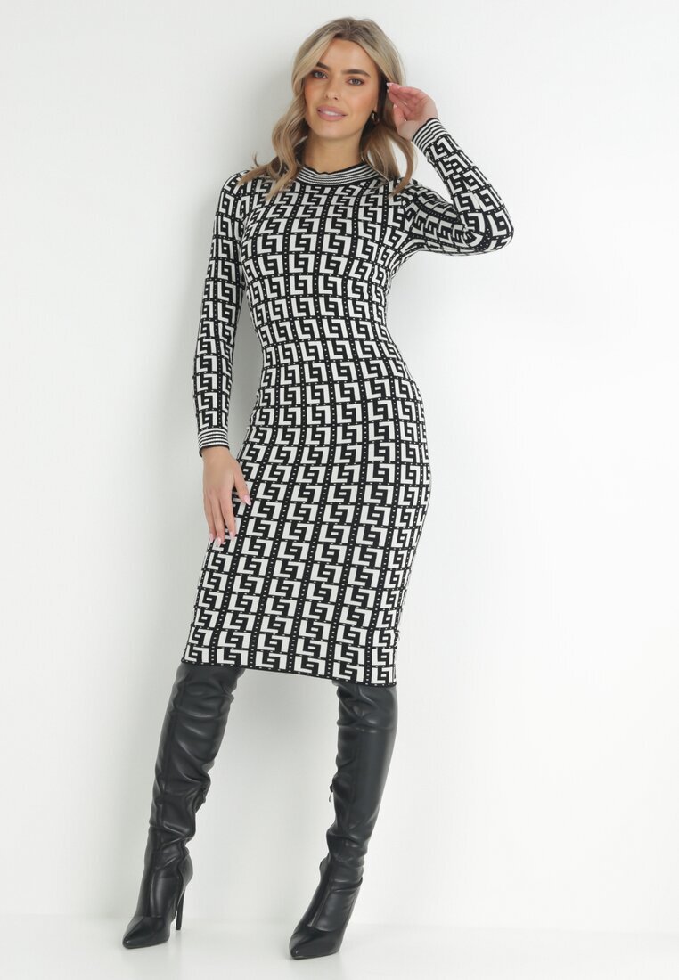 retro & icone Rochie Neagră-Albă Tricotată cu Model Geométric cu Guler semi-înalt Mata