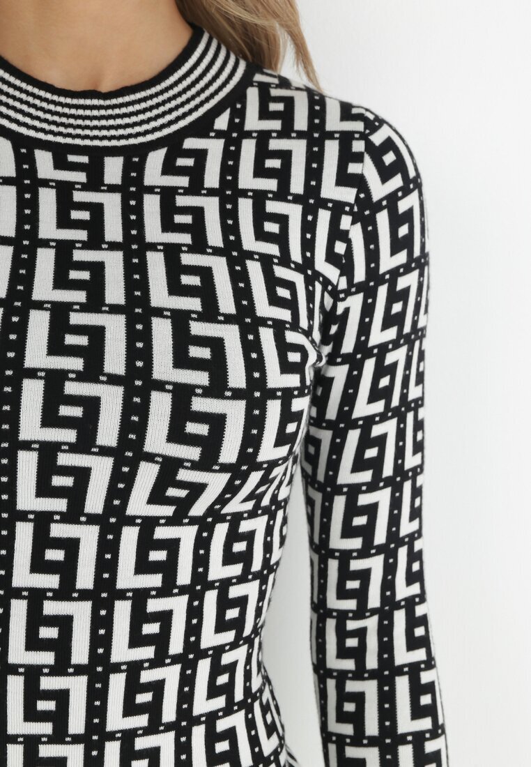 retro & icone Rochie Neagră-Albă Tricotată cu Model Geométric cu Guler semi-înalt Mata
