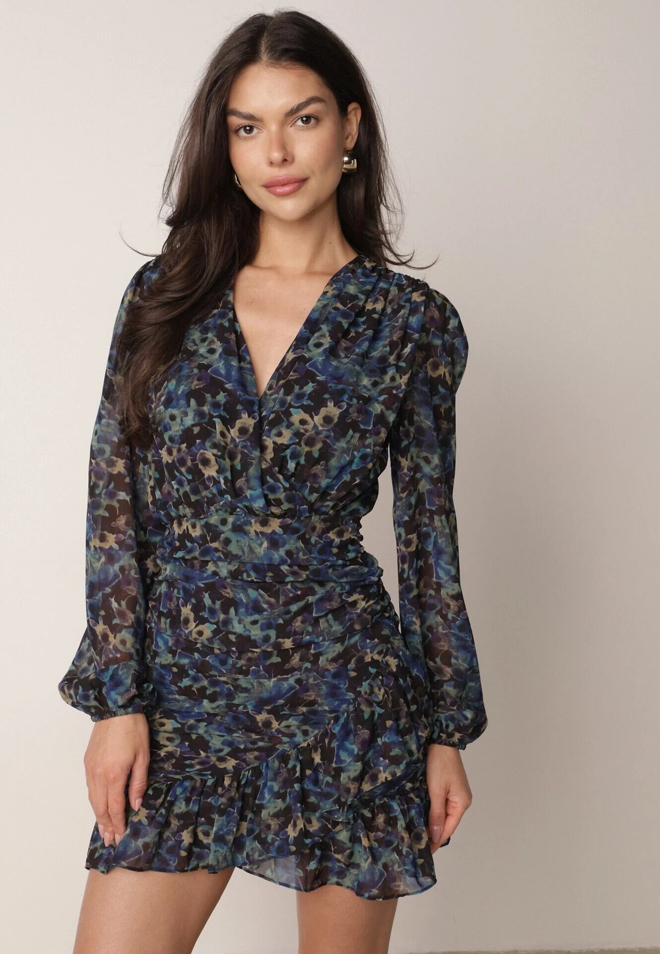 retro & icone Rochie Negru-Albastră Mulată Florală cu încrețituri și volane Mirilia