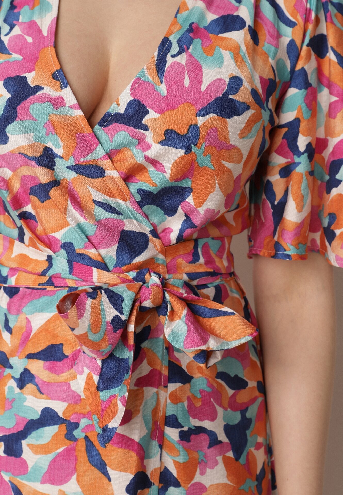 retro & icone Rochie Roz-bej Petrecută Cu flori Cu cordon textil în talie Quapia